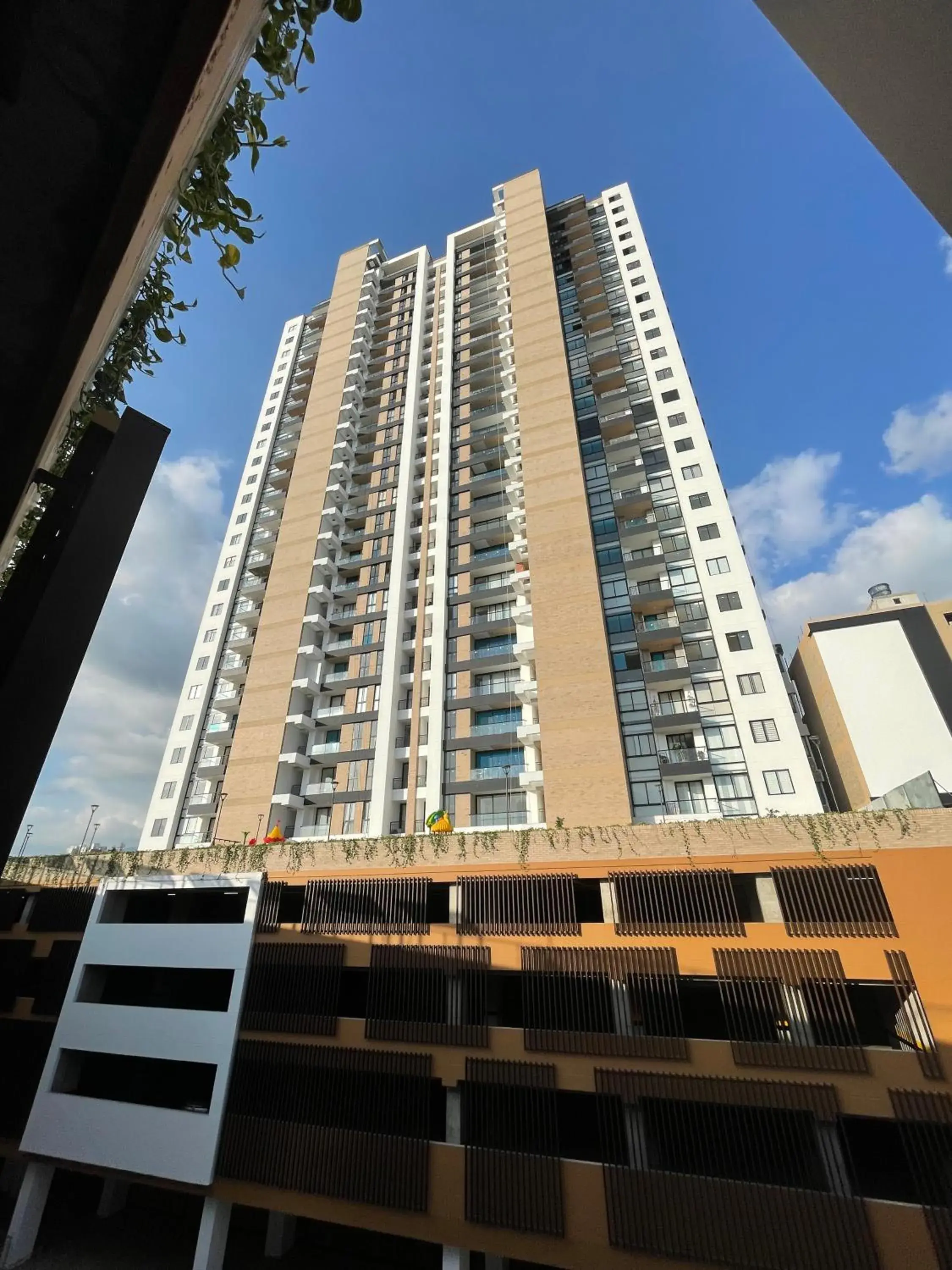 Moderno y cómodo apartamento en Puerta del Sol Moderno y cómodo apartamento en Puerta del Sol