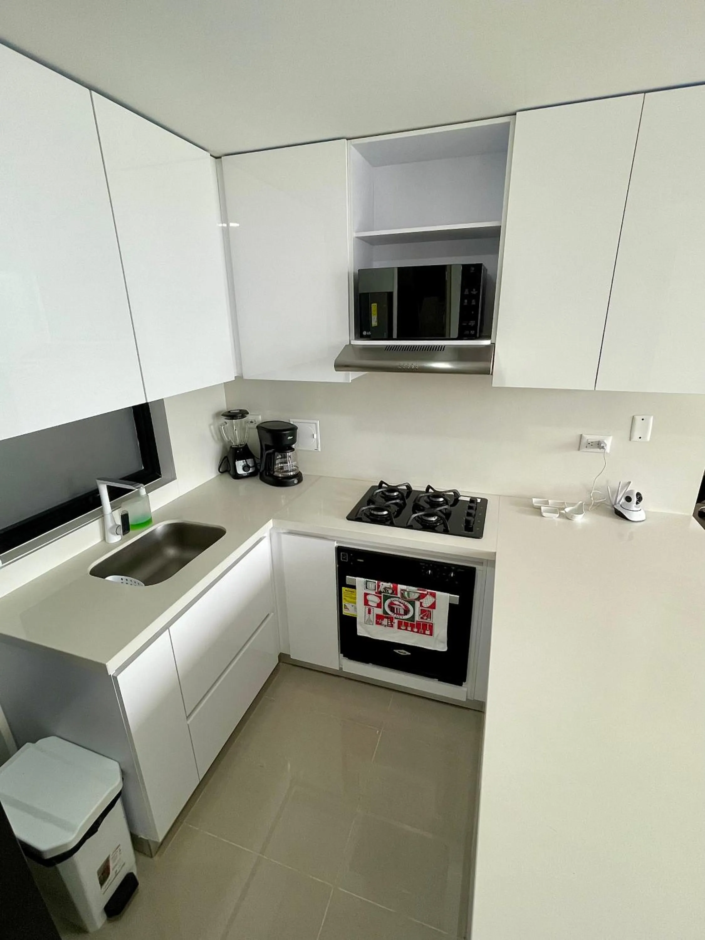 Kitchen or kitchenette in Moderno y cómodo apartamento en Puerta del Sol