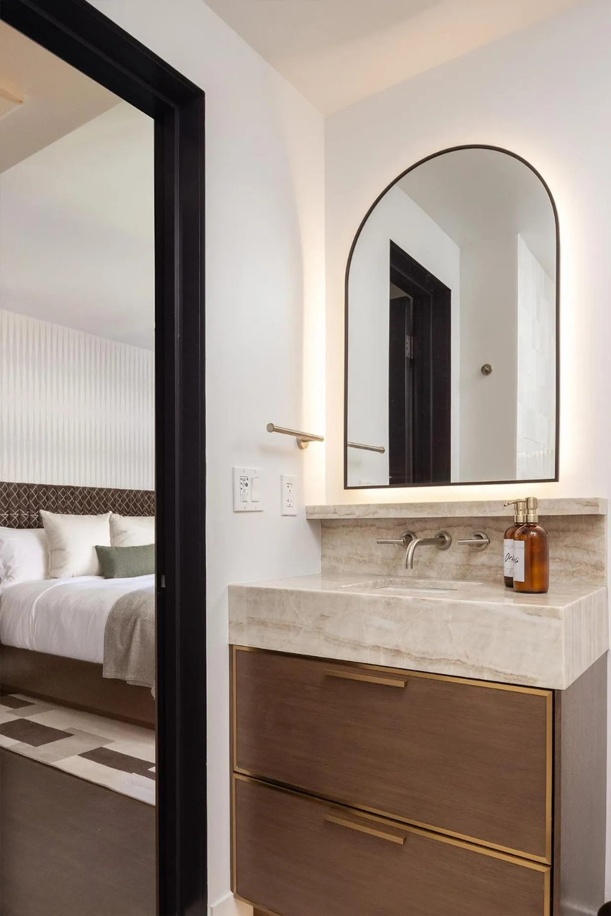 Bathroom, Bed in Orli La Jolla