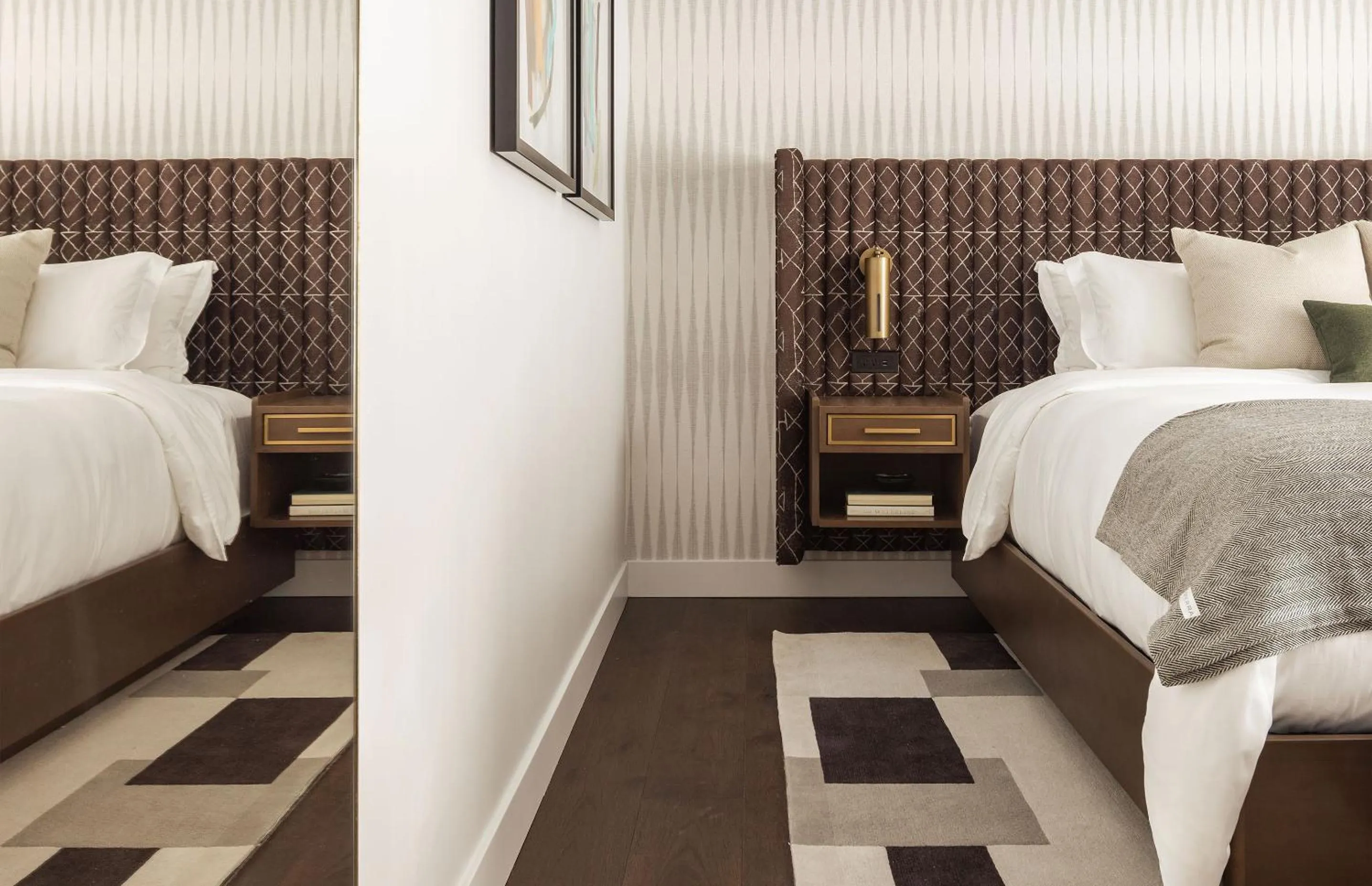 Bed in Orli La Jolla