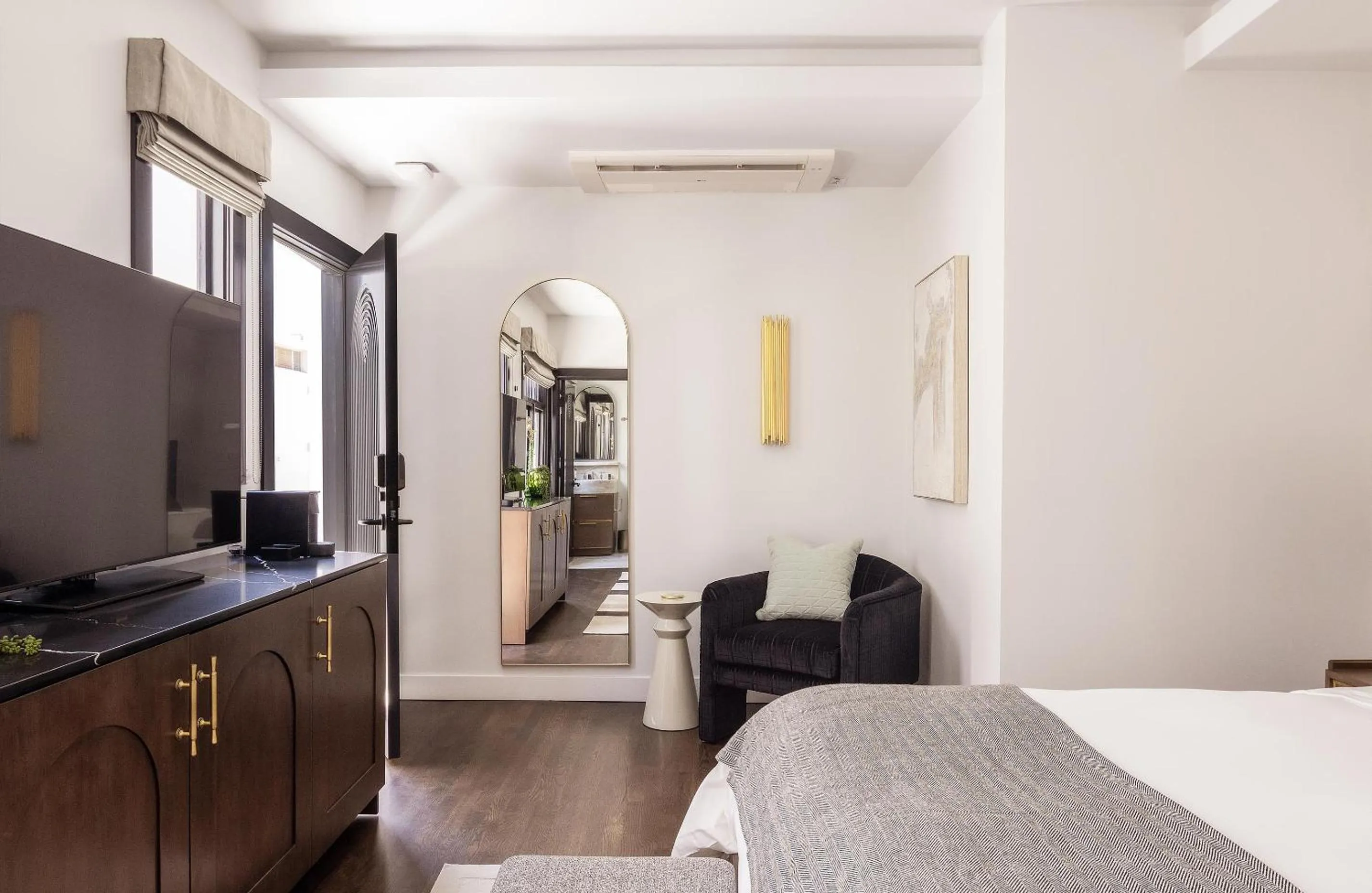 Bedroom, Bed in Orli La Jolla