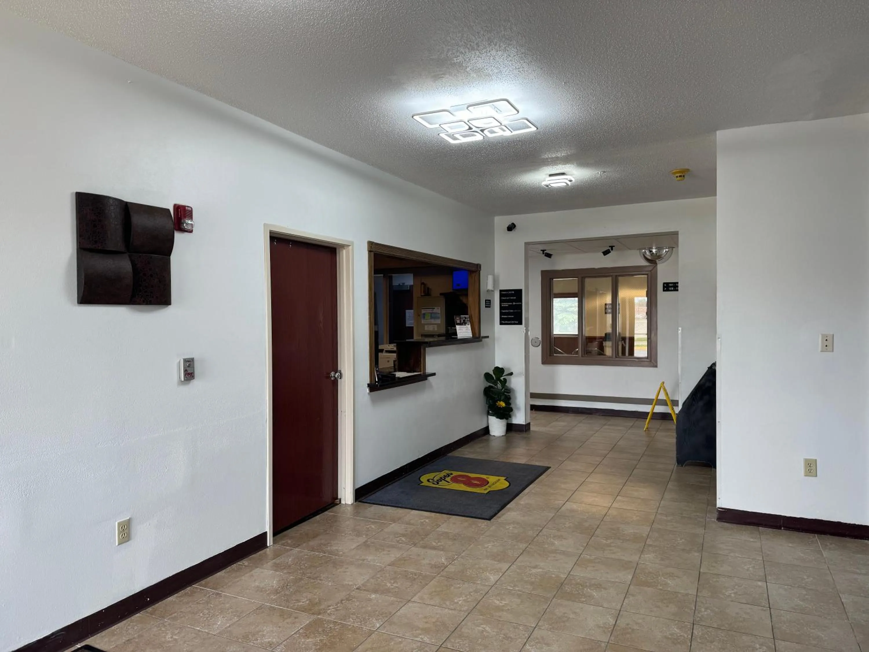 Super 8 by Wyndham Mason City