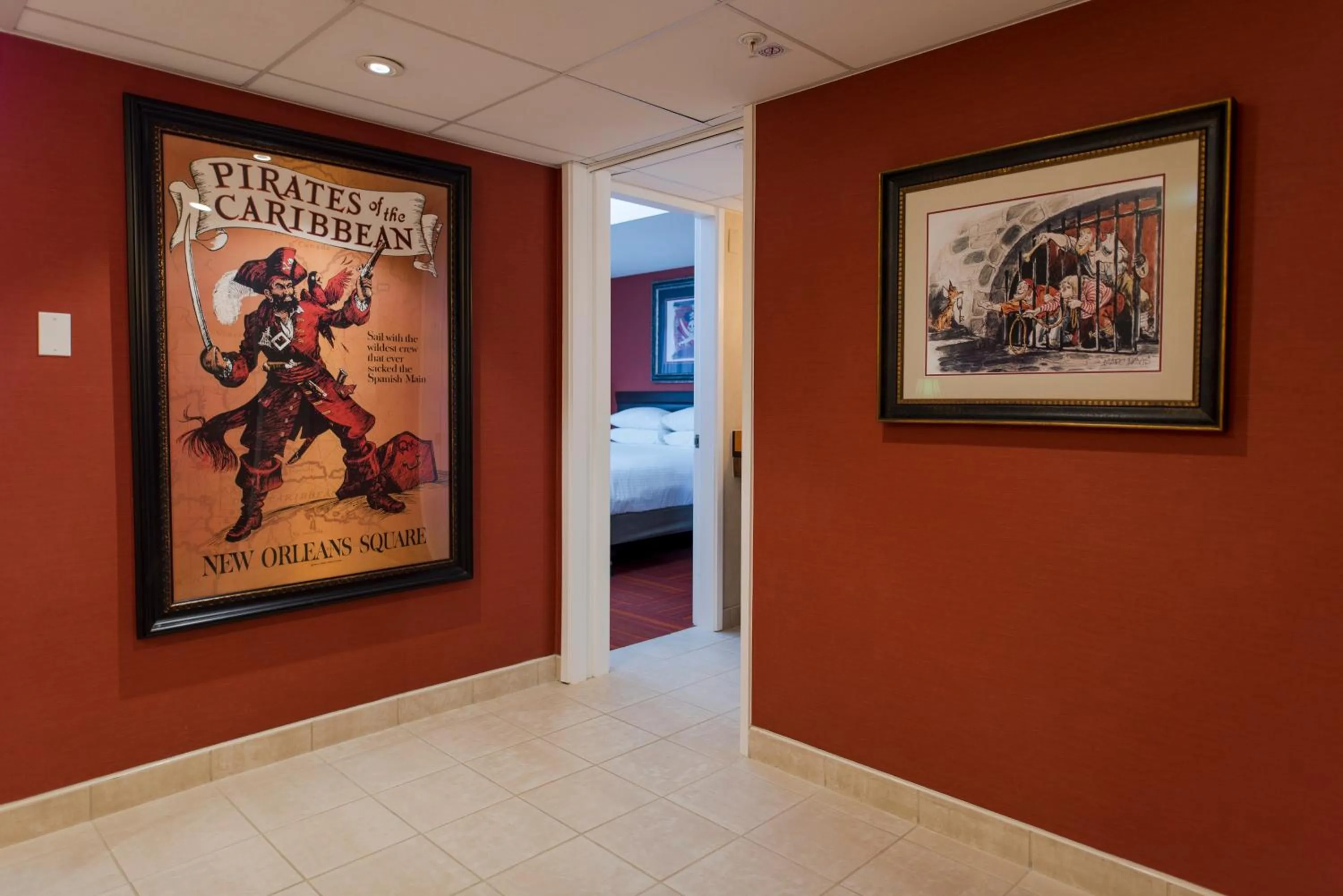 Decorative detail in Howard Johnson by Wyndham Anaheim Hotel and Water Playground