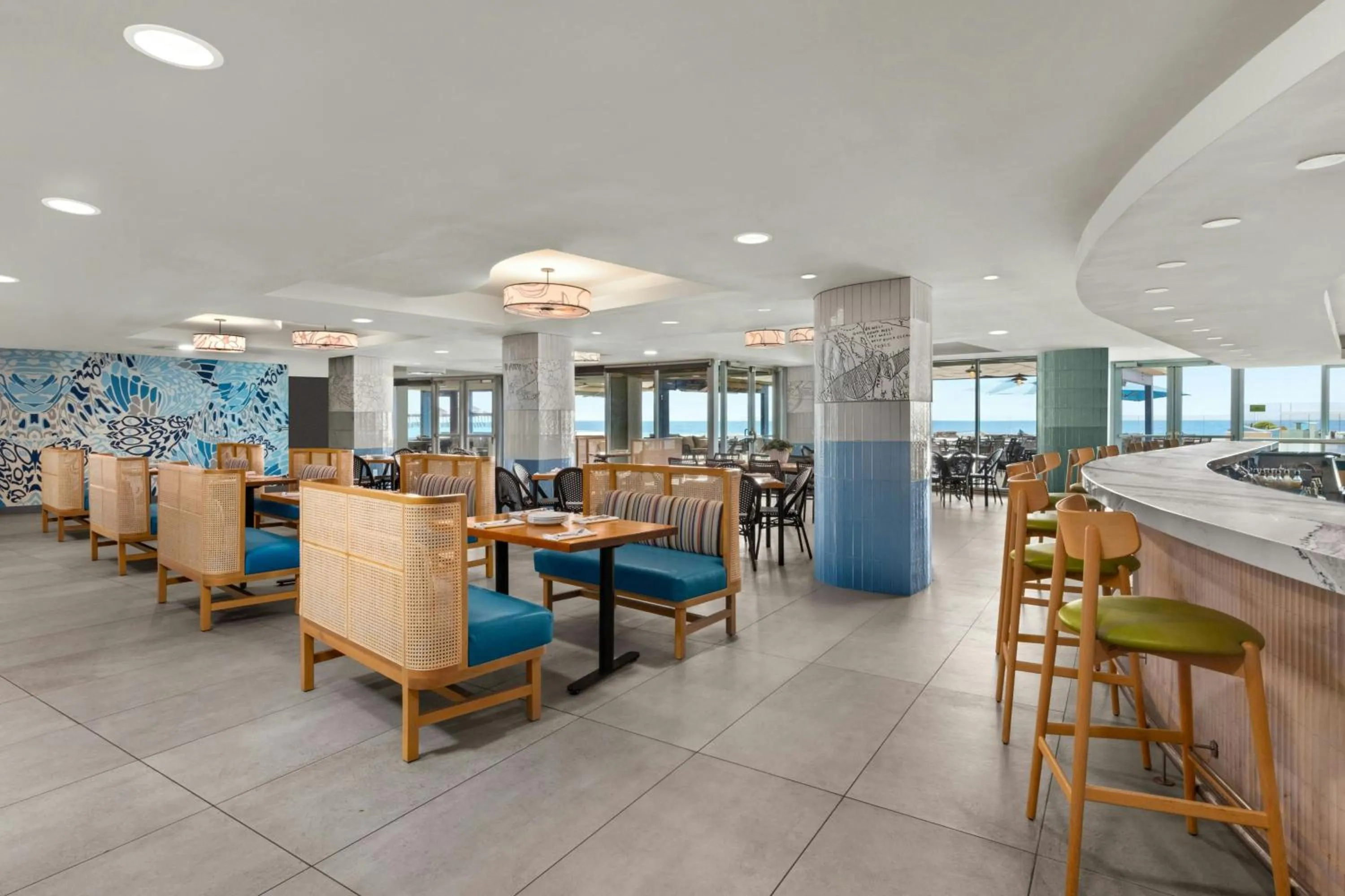 Breakfast in Pier South Resort, Autograph Collection