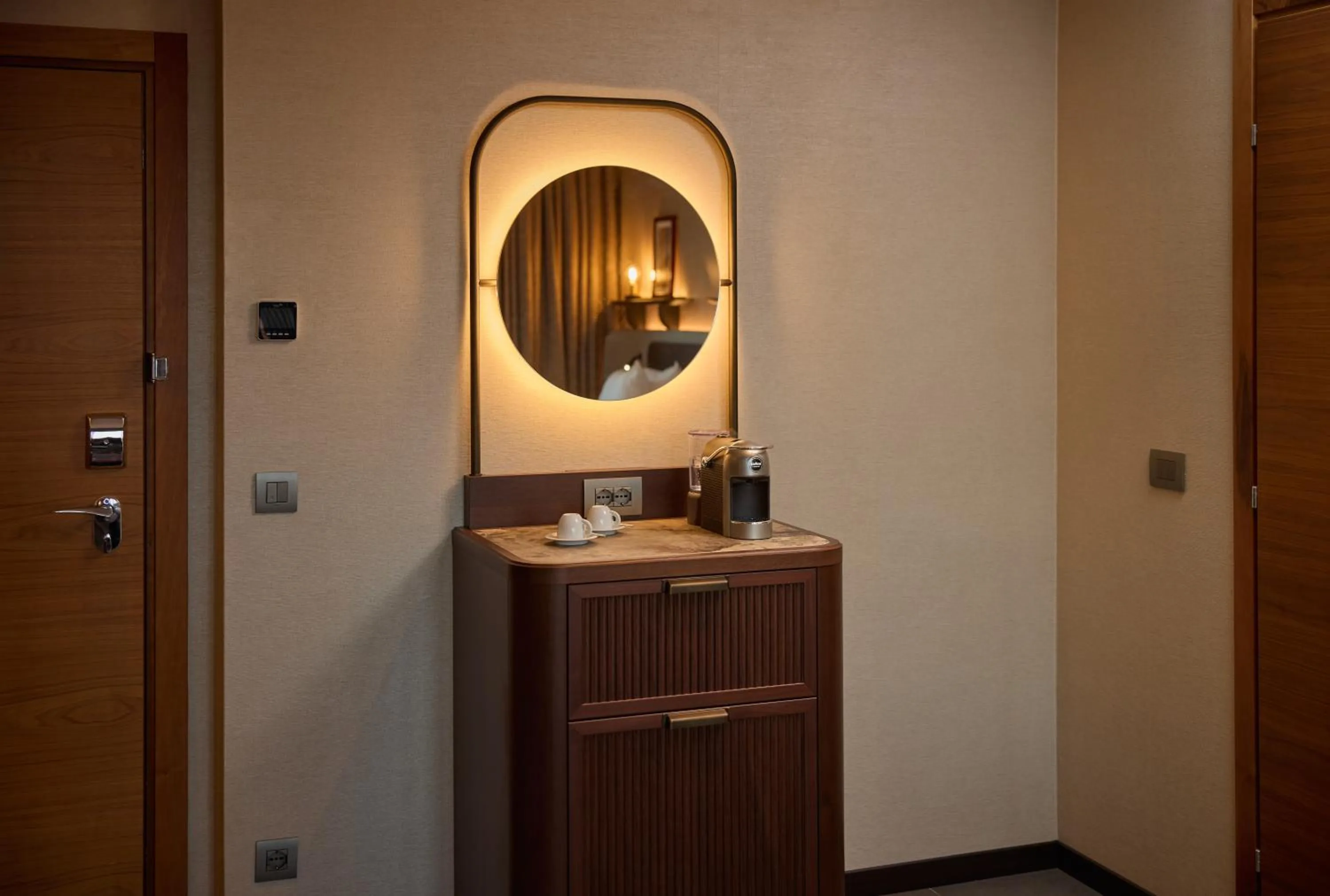 Coffee/tea facilities in Hilton Milan