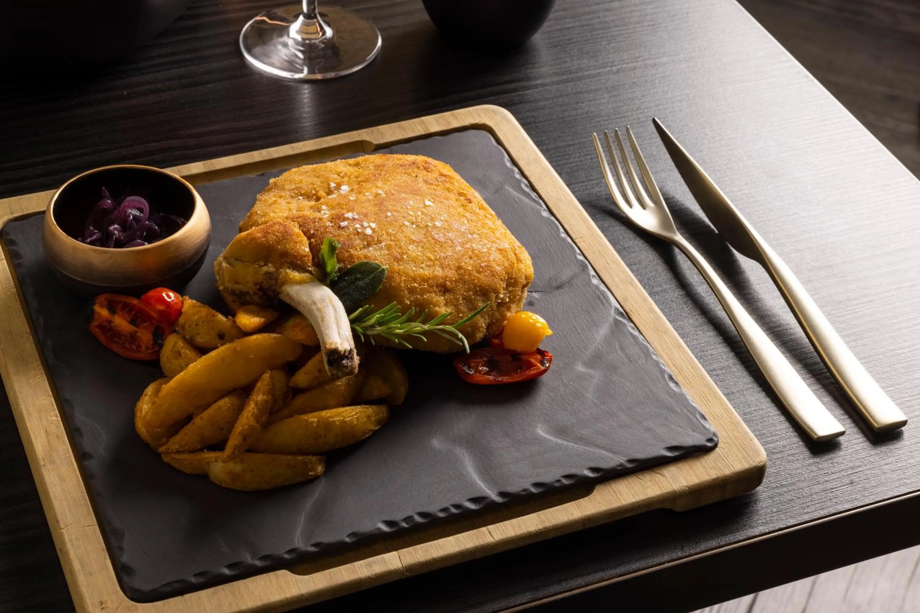 Restaurant/places to eat in Hilton Milan