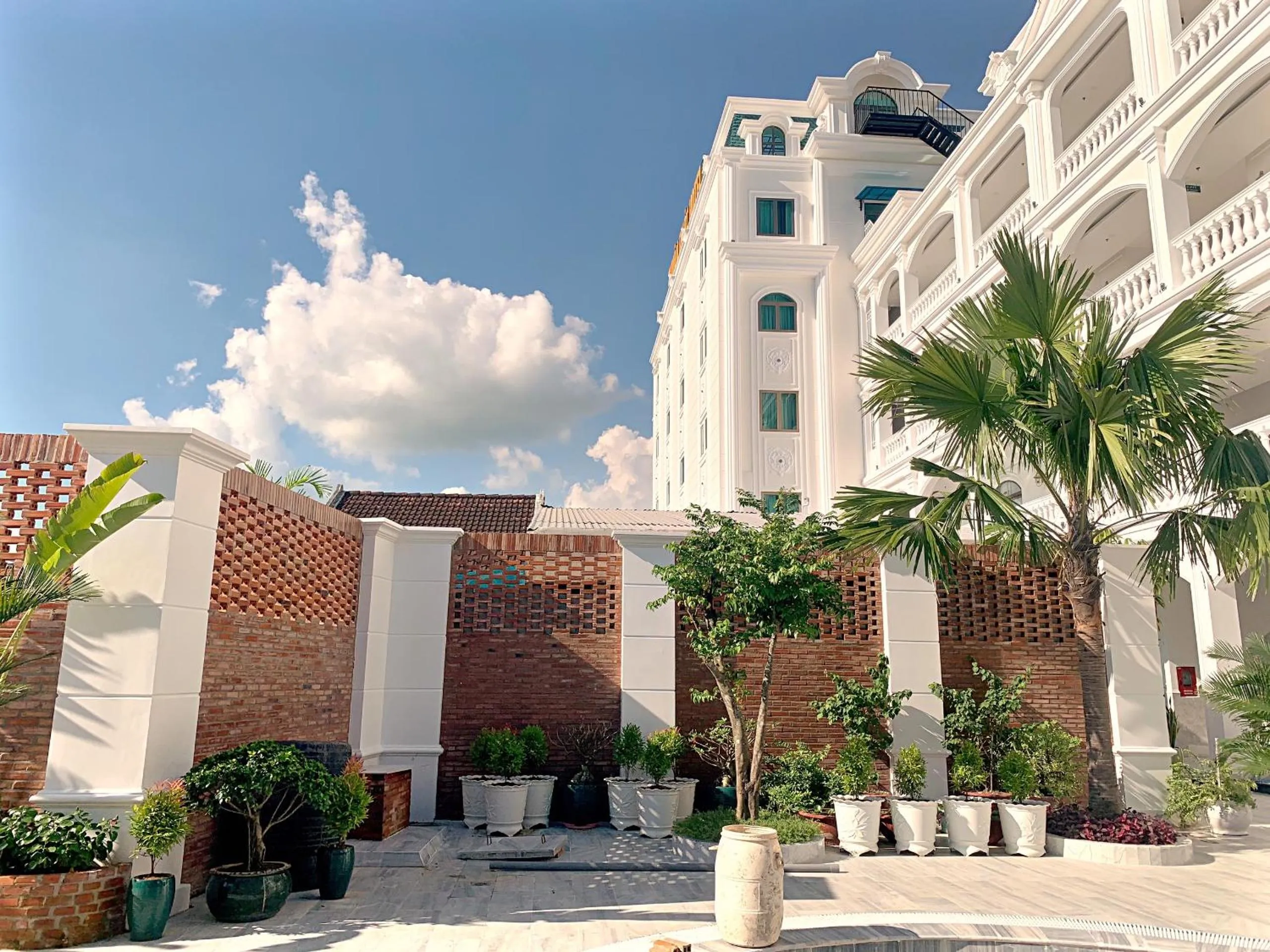 Property building in Thuận Phát Hotel