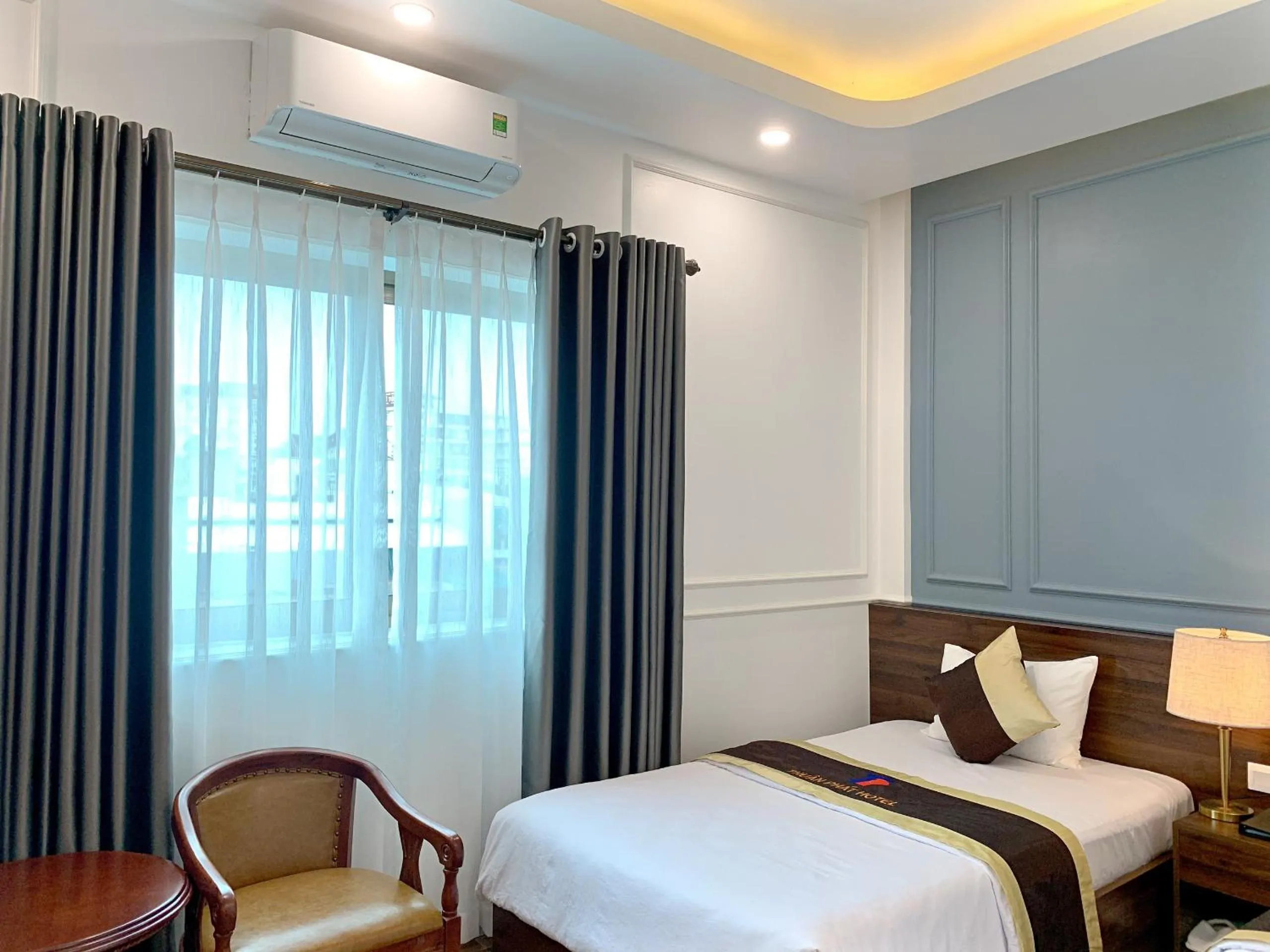 Bedroom, Bed in Thuận Phát Hotel