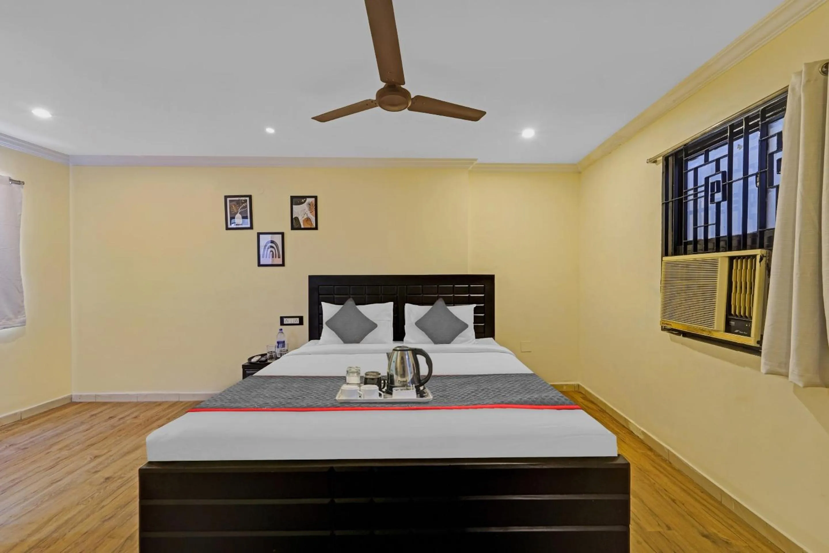 Bedroom, Bed in Townhouse Fantasea Hotels Near OMR