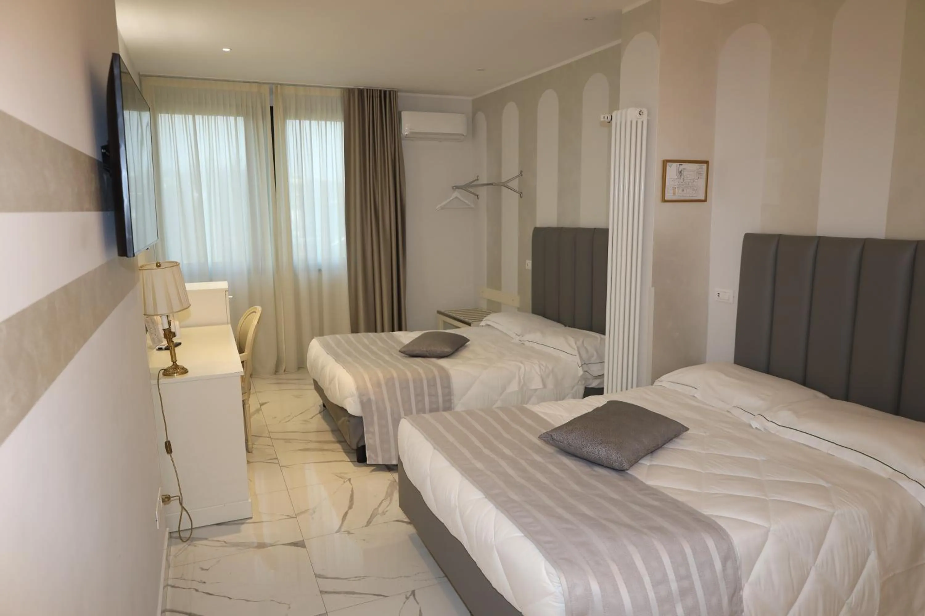 Bed in Hotel Ristorante Continental