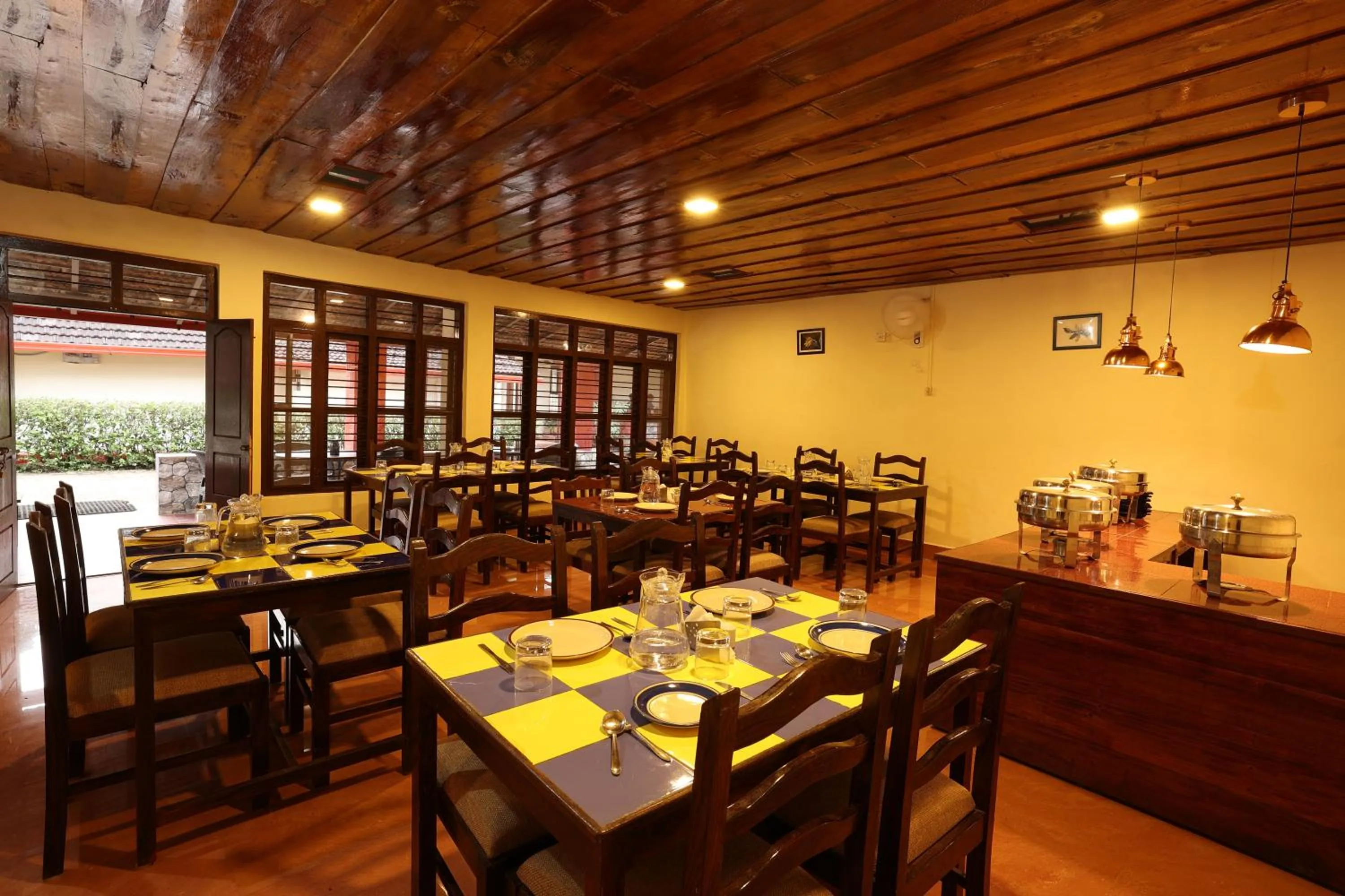 Dining area in Avadale Coorg - Stag Groups Not Allowed