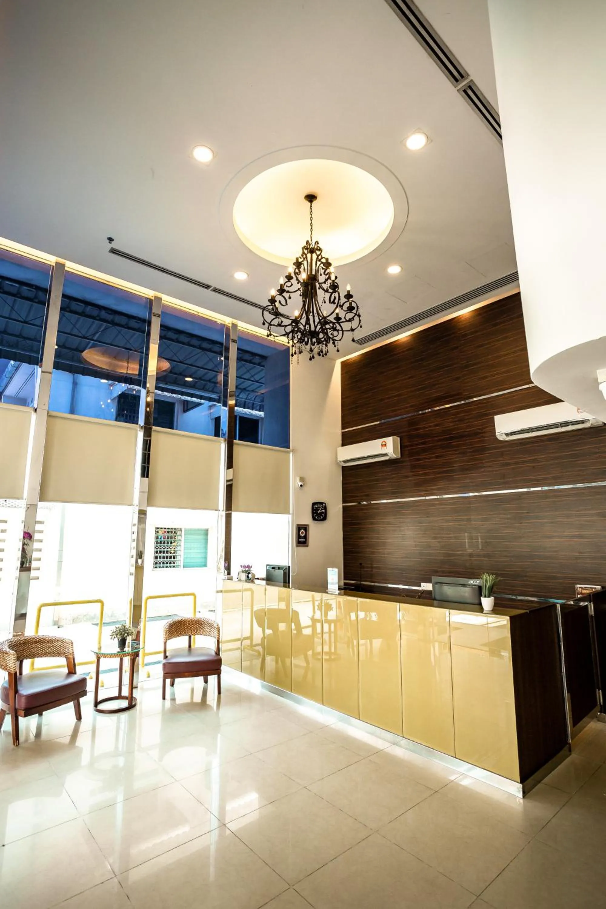 Lobby or reception in PP Hotel by Moxy