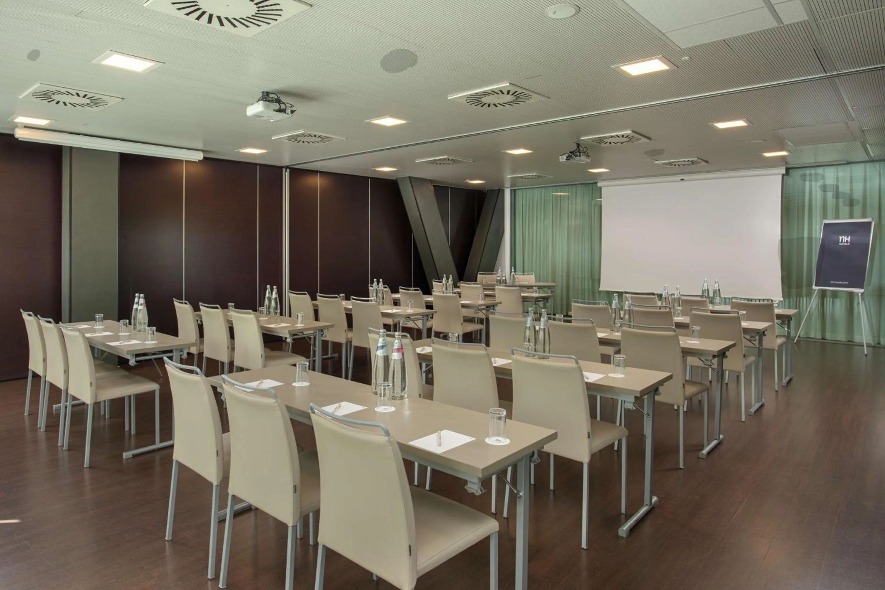 Meeting/conference room in NH Orio Al Serio