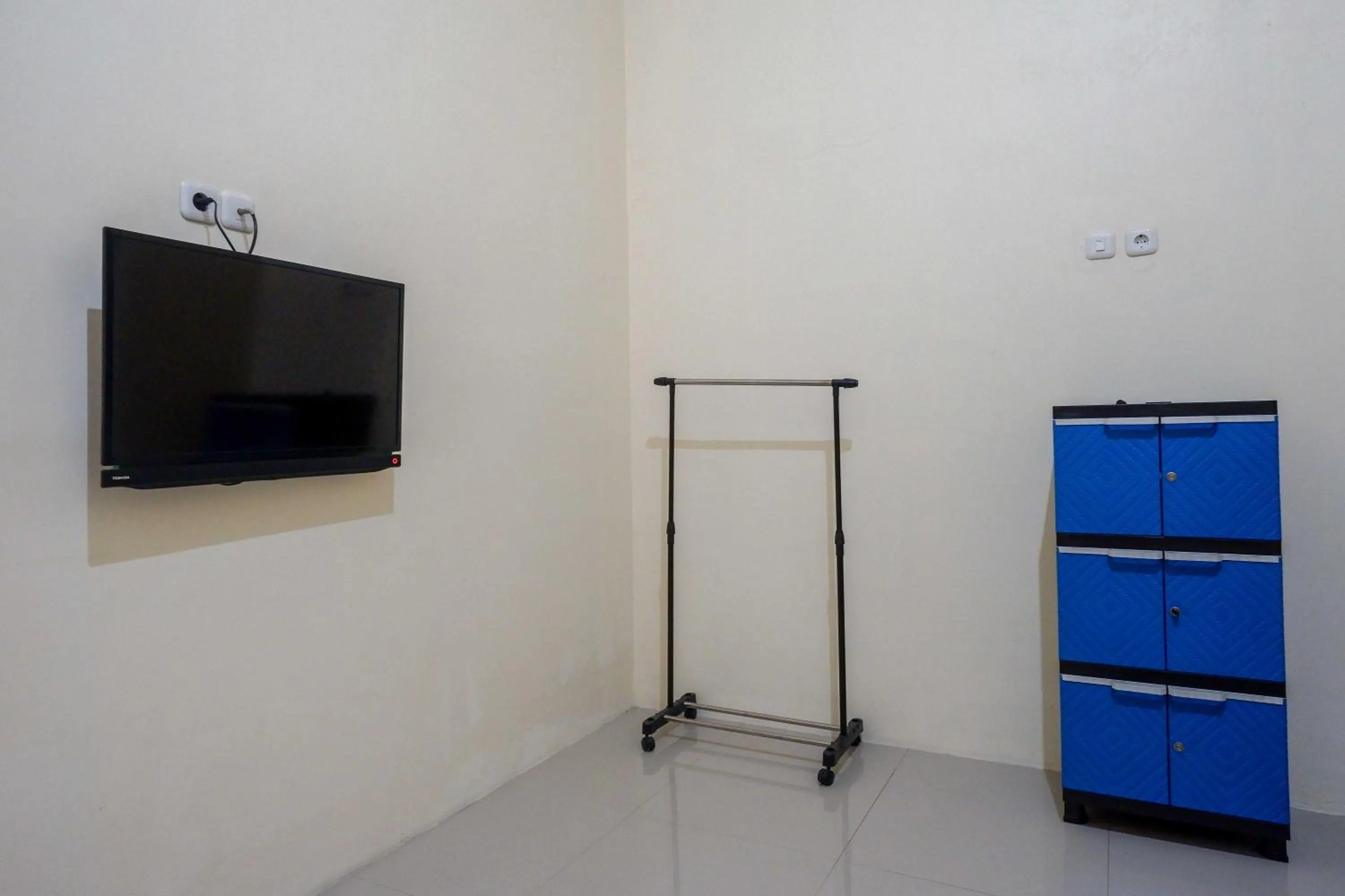 Bedroom in RedDoorz Syariah near Pasar Godong Grobogan