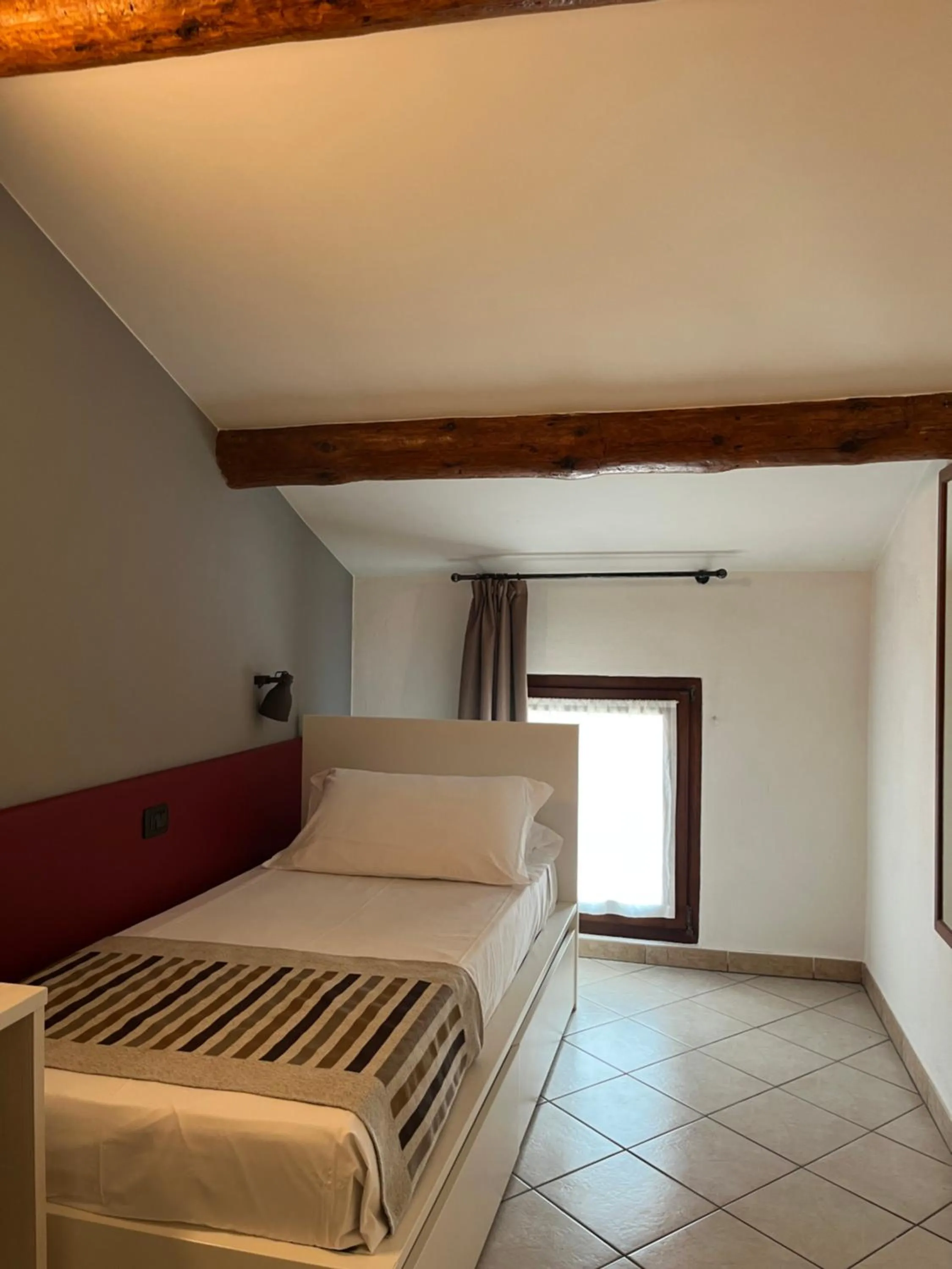 Bedroom, Bed in Hotel Mantegna Stazione, MantegnaHotels