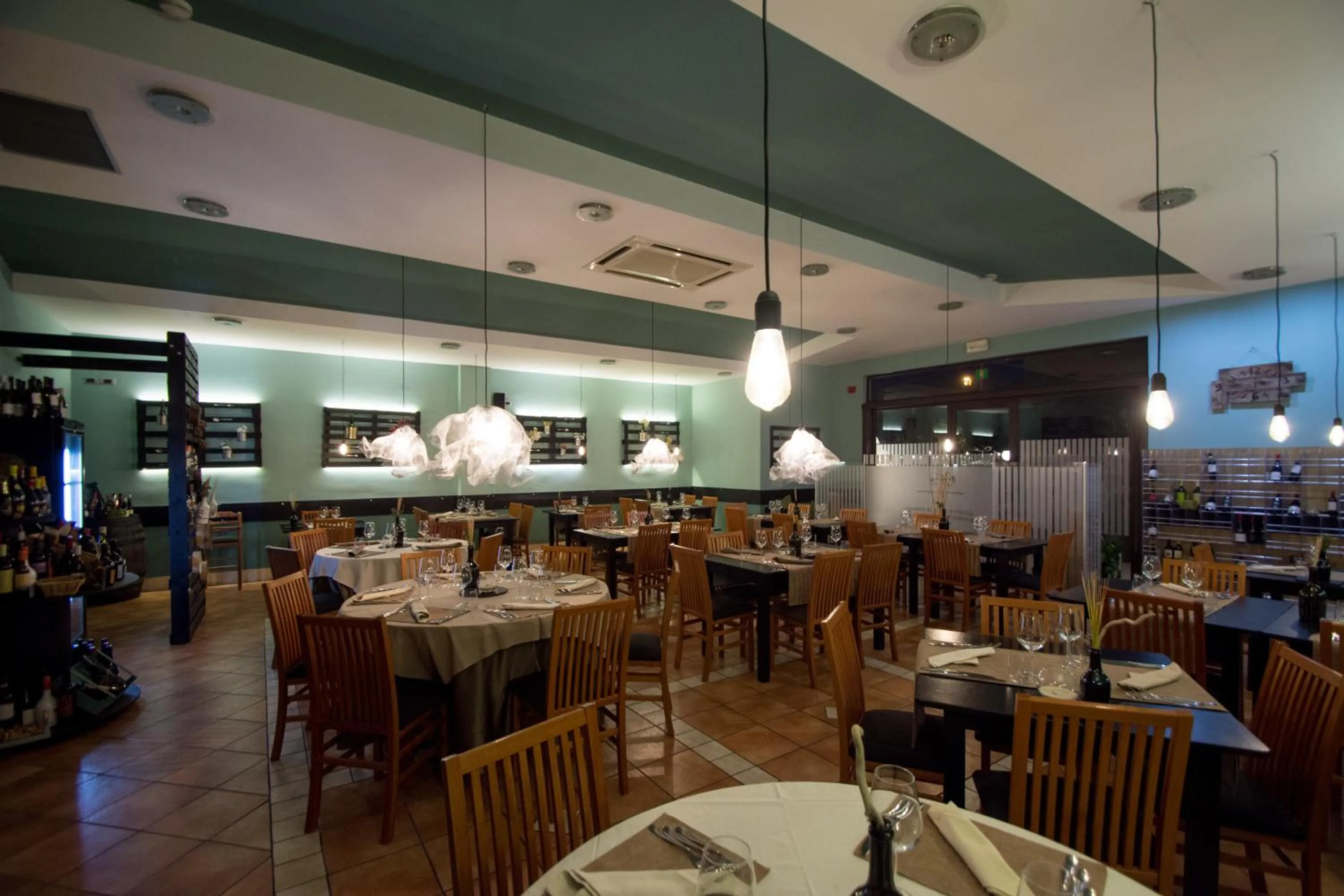 Restaurant/places to eat in Il Gabbiano