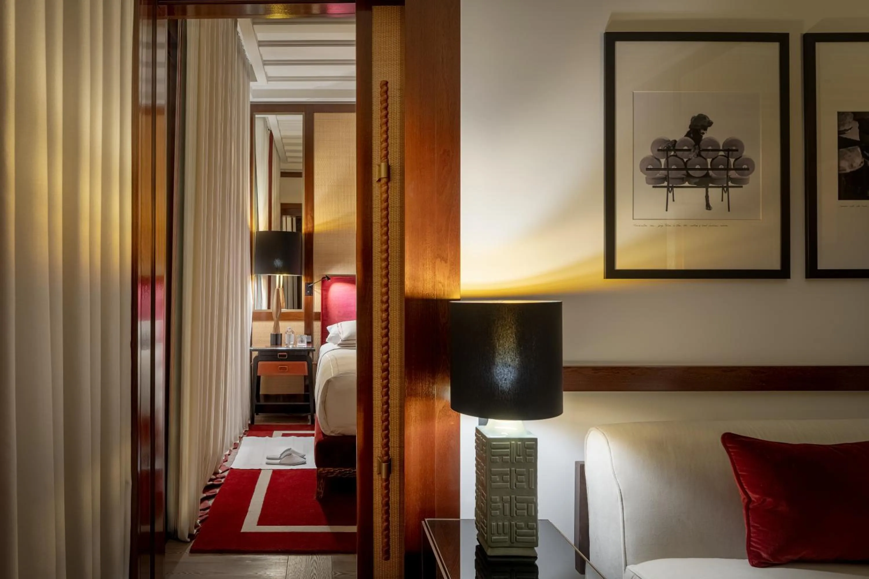 Decorative detail, Bed in Portrait Milano - Lungarno Collection