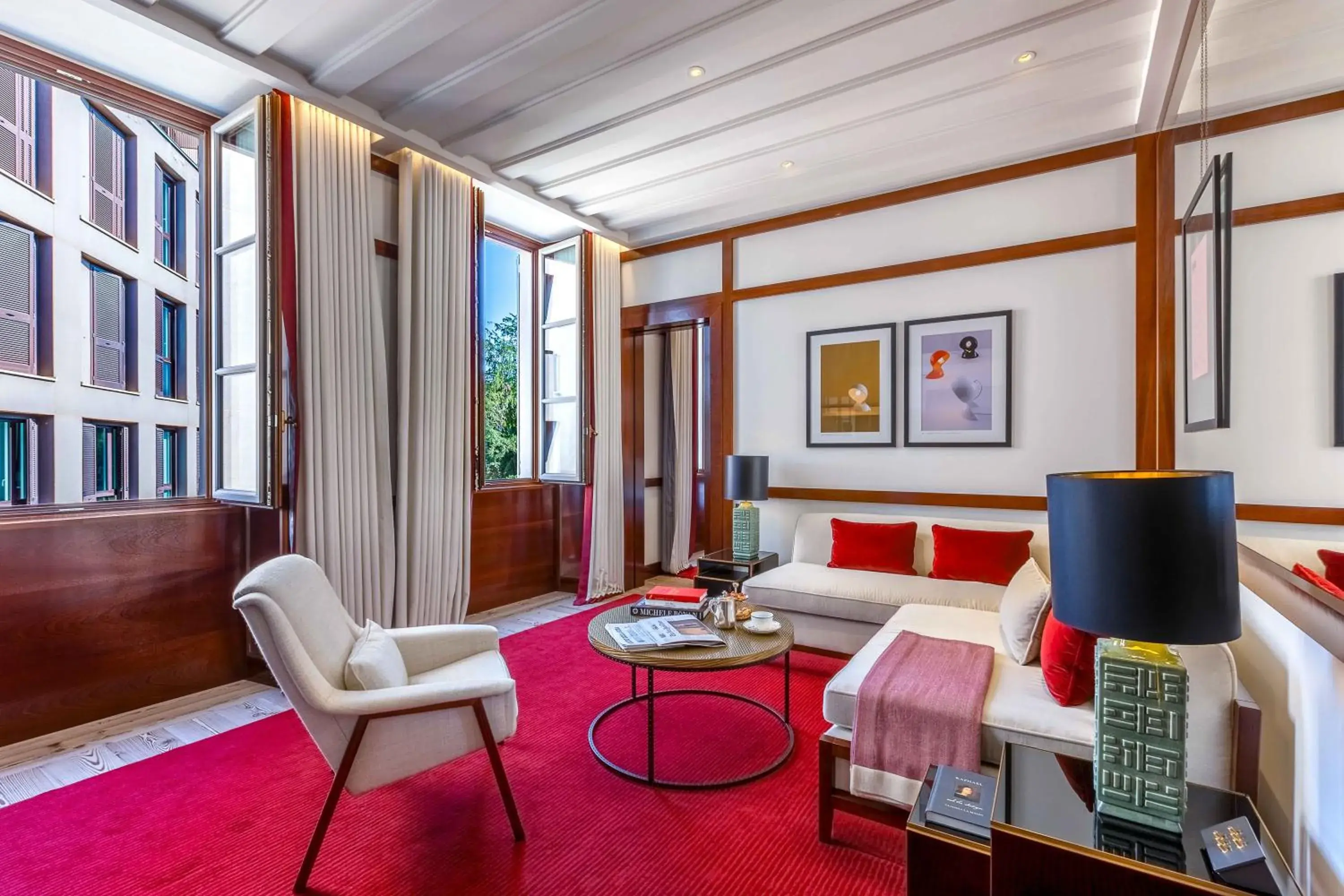 Junior Suite with Garden View in Portrait Milano - Lungarno Collection Junior Suite with Garden View in Portrait Milano - Lungarno Collection