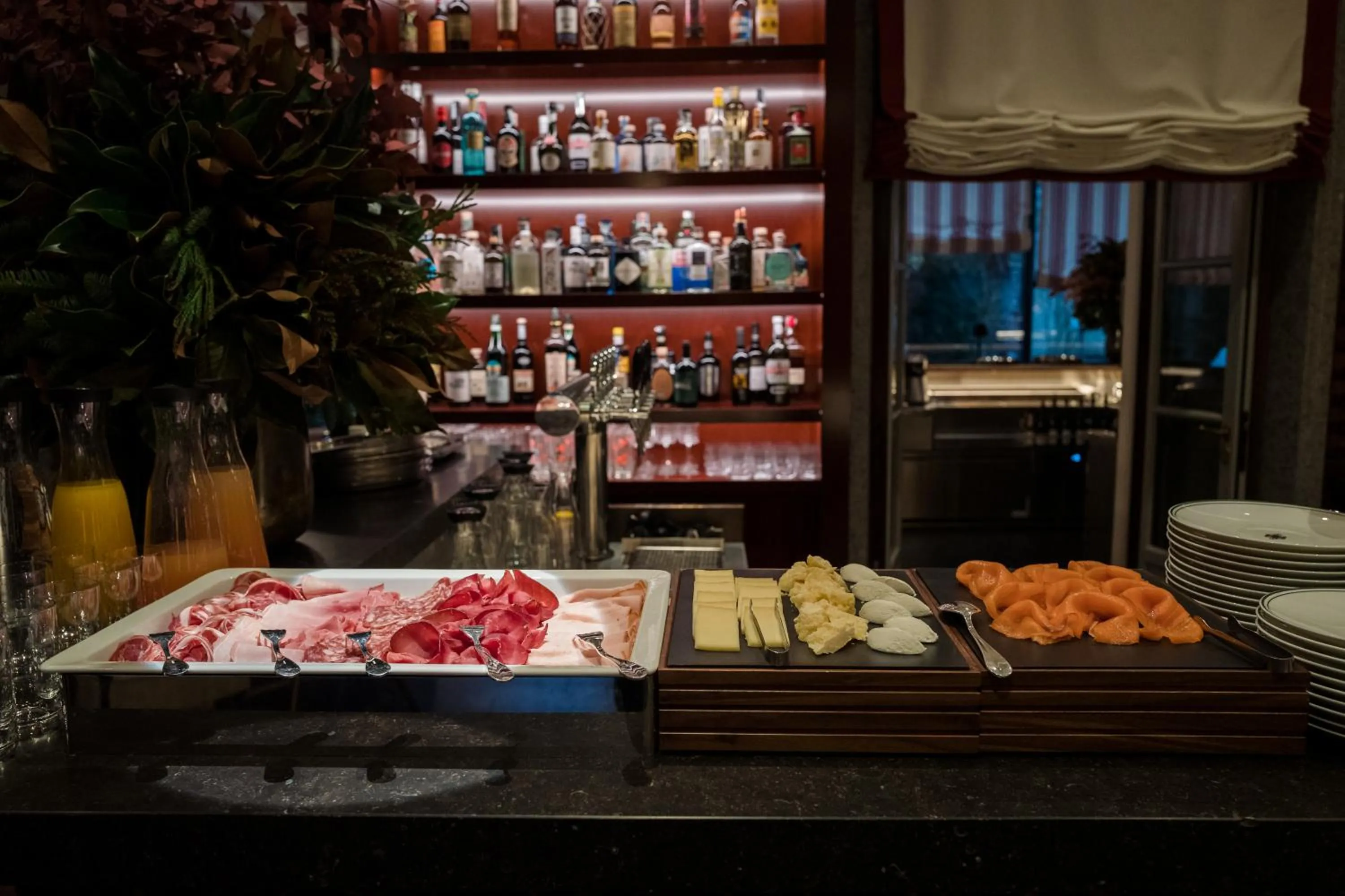Buffet breakfast in Portrait Milano - Lungarno Collection