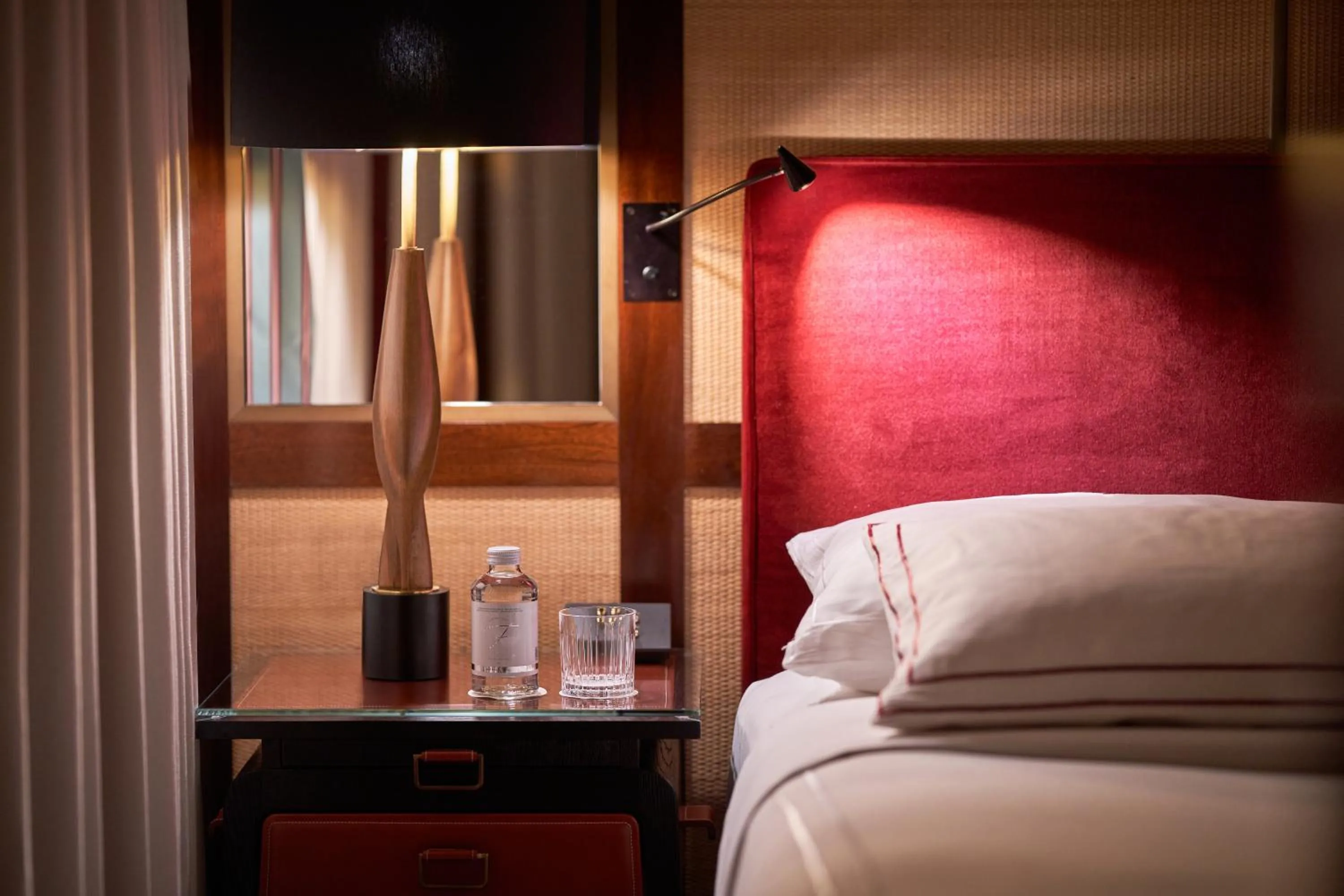 Bed in Portrait Milano - Lungarno Collection