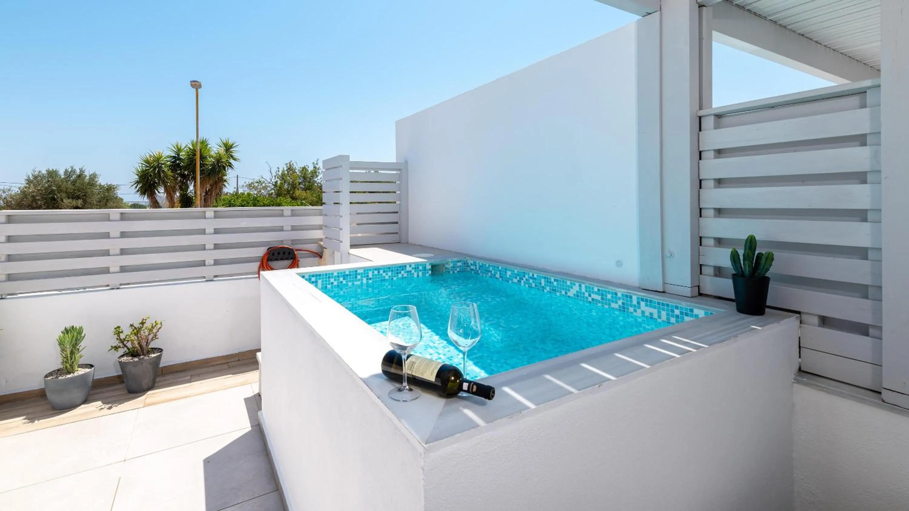 Day in Kellys Luxury Apartments