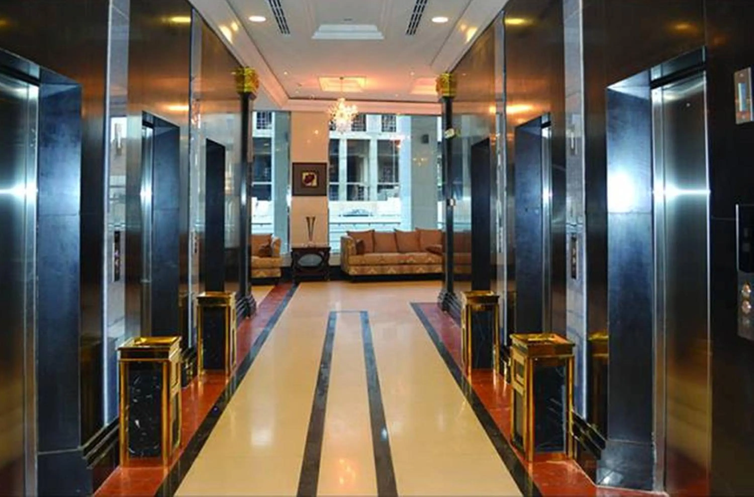Lobby or reception in Deyar Al Eiman Hotel