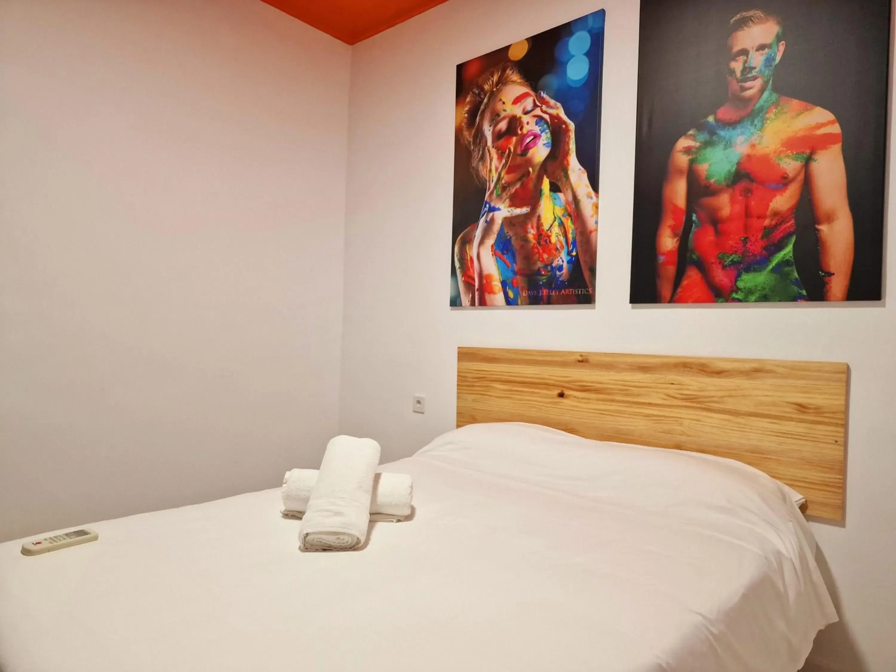 Double Room with Shared Bathroom in Arc House Mezquita - Only adults Double Room with Shared Bathroom in Arc House Mezquita - Only adults