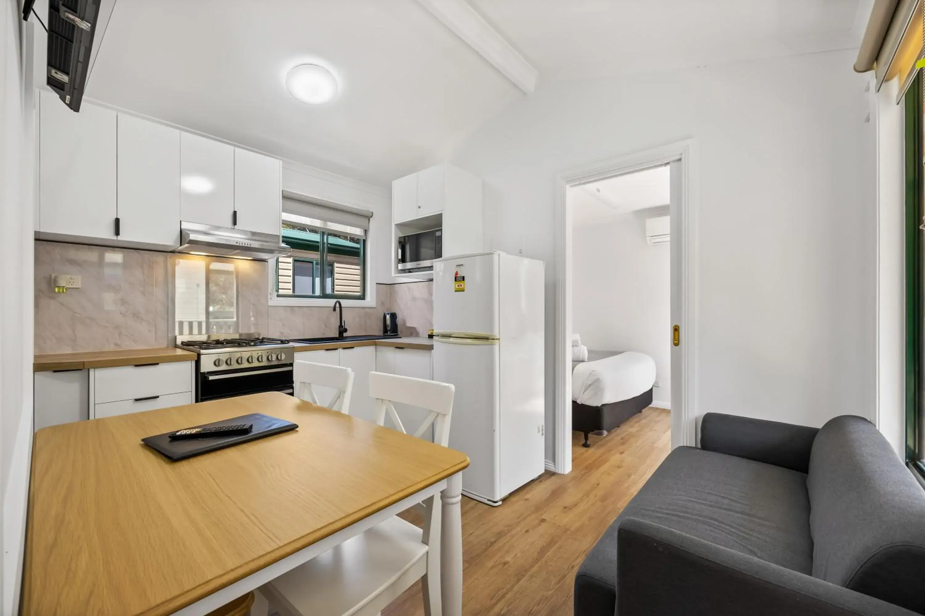 Two-Bedroom Budget Cottage (2 Adults) in Eureka Stockade Holiday Park Two-Bedroom Budget Cottage (2 Adults) in Eureka Stockade Holiday Park