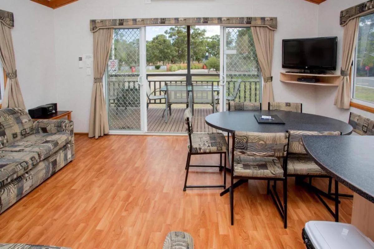 Living room in BIG4 Bendigo Park Lane Holiday Park