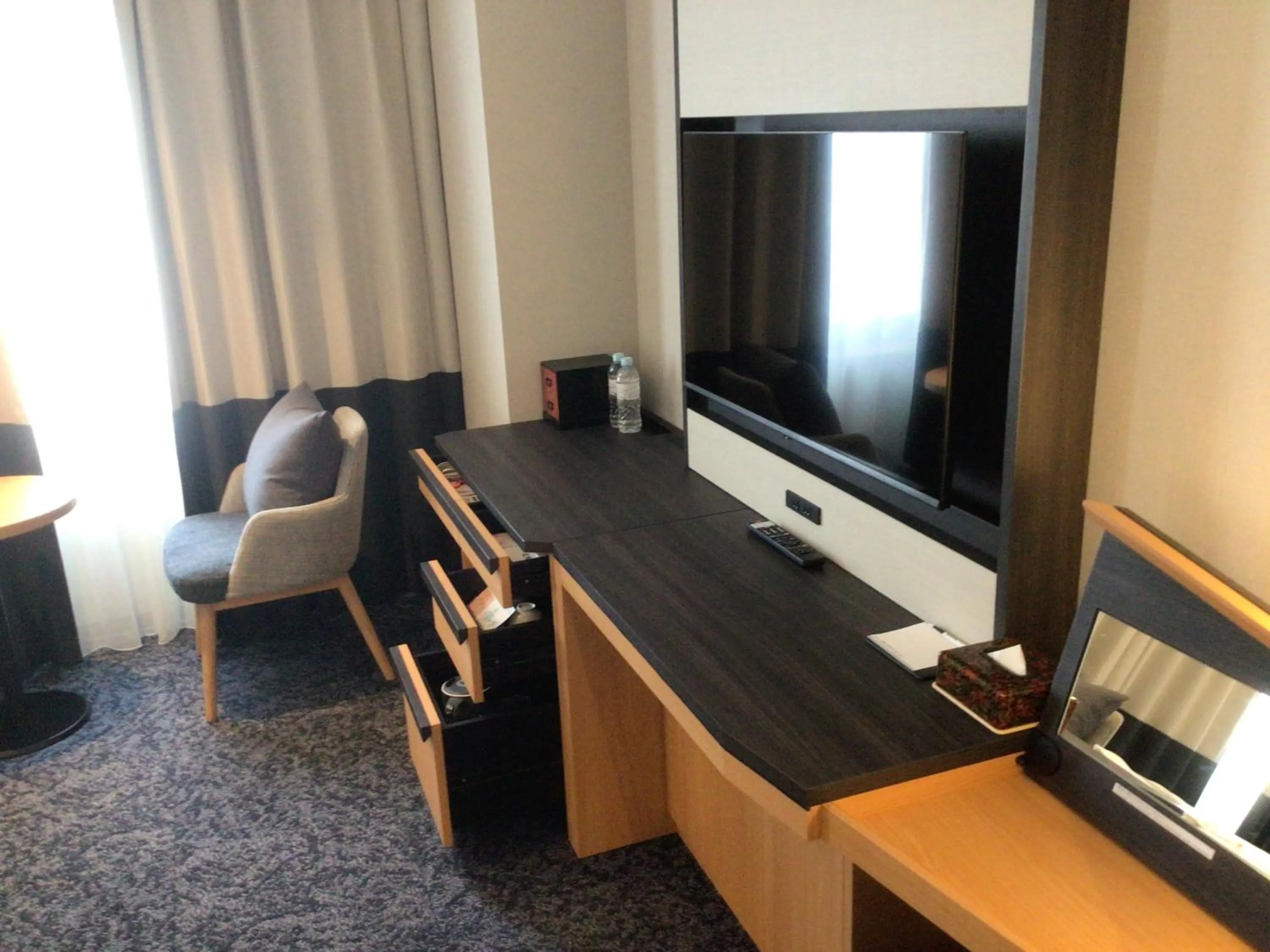 Photo of the whole room in Hotel JAL City Aomori