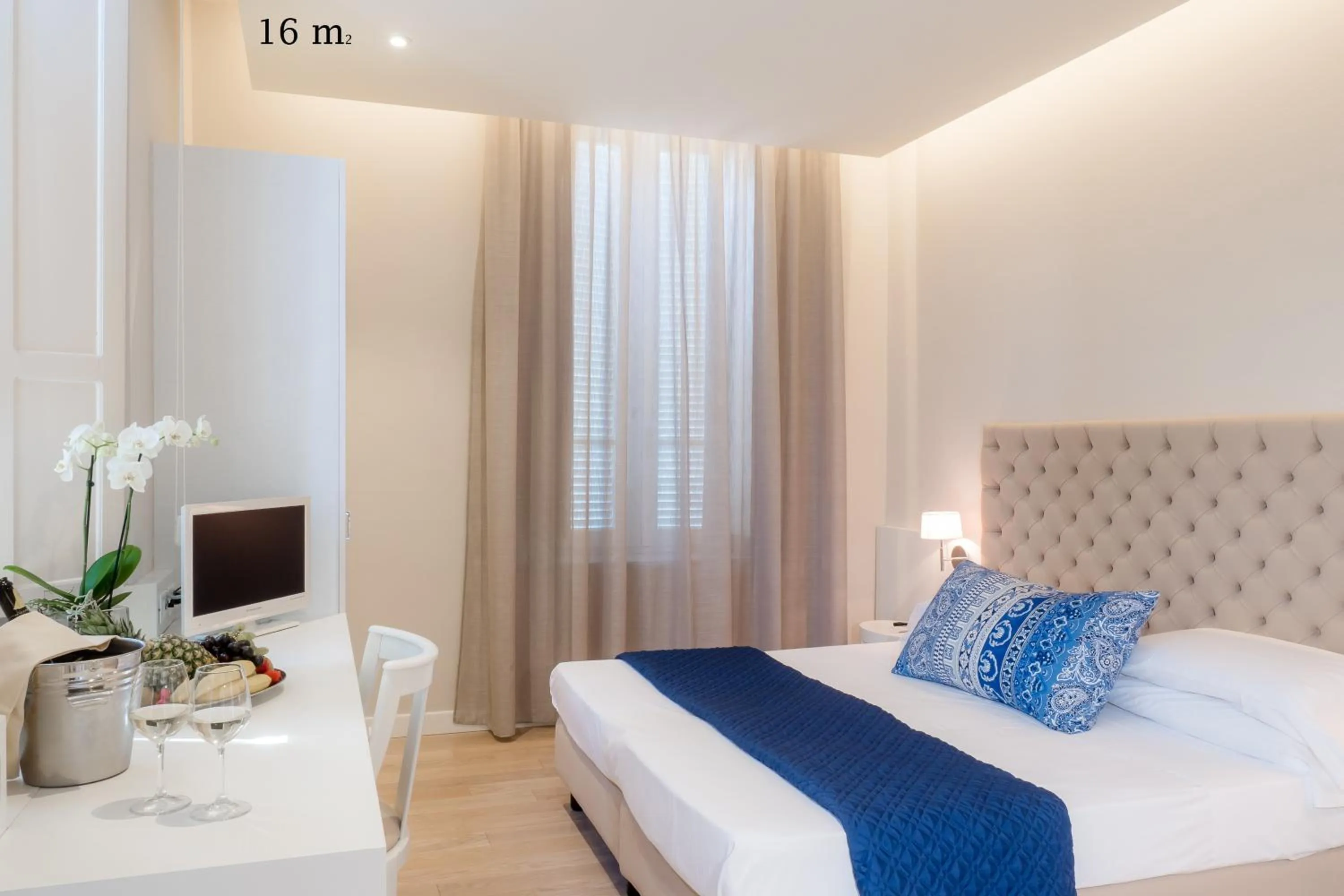 Coffee/tea facilities, Bed in Hotel Europa