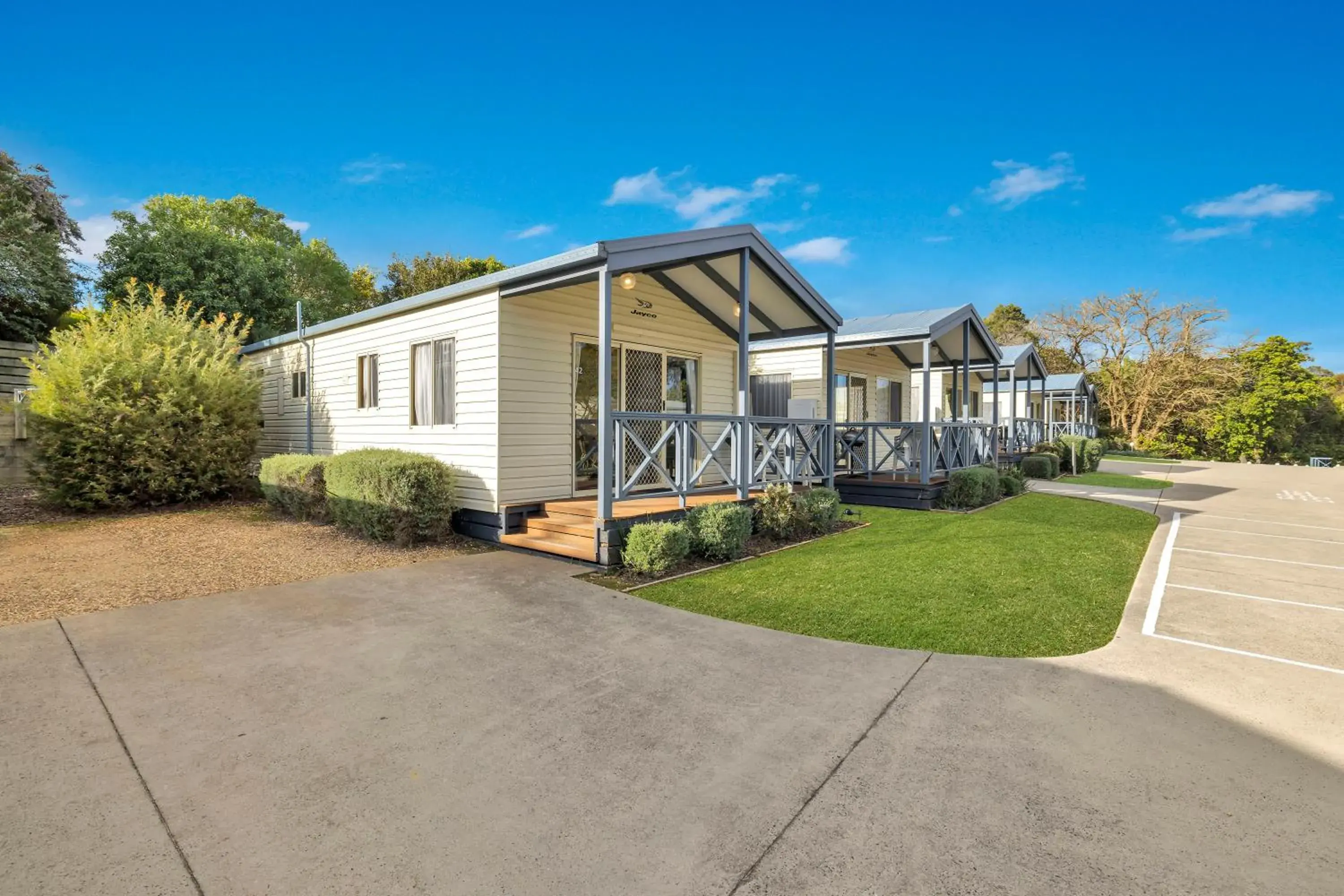 Family Three-Bedroom Villa in Metung Holiday Villas Family Three-Bedroom Villa in Metung Holiday Villas