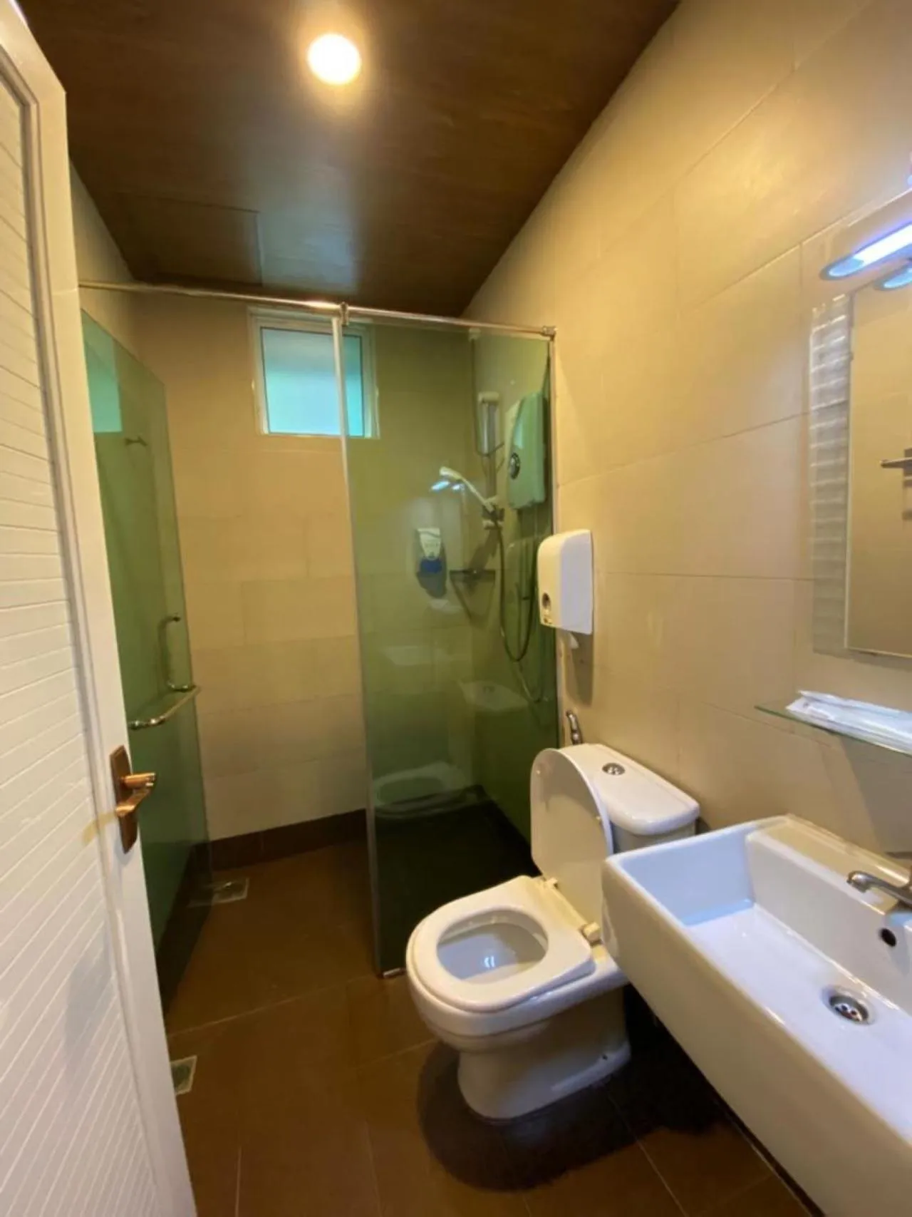 Bathroom in Highlanders Garden Guesthouse at Arundina Cameron Highlands