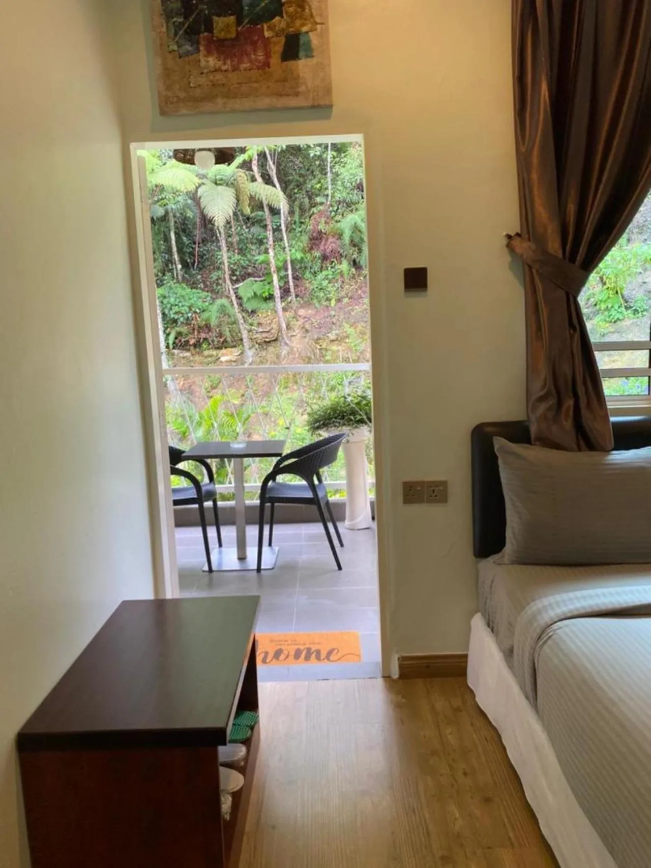 Balcony/Terrace, Bed in Highlanders Garden Guesthouse at Arundina Cameron Highlands