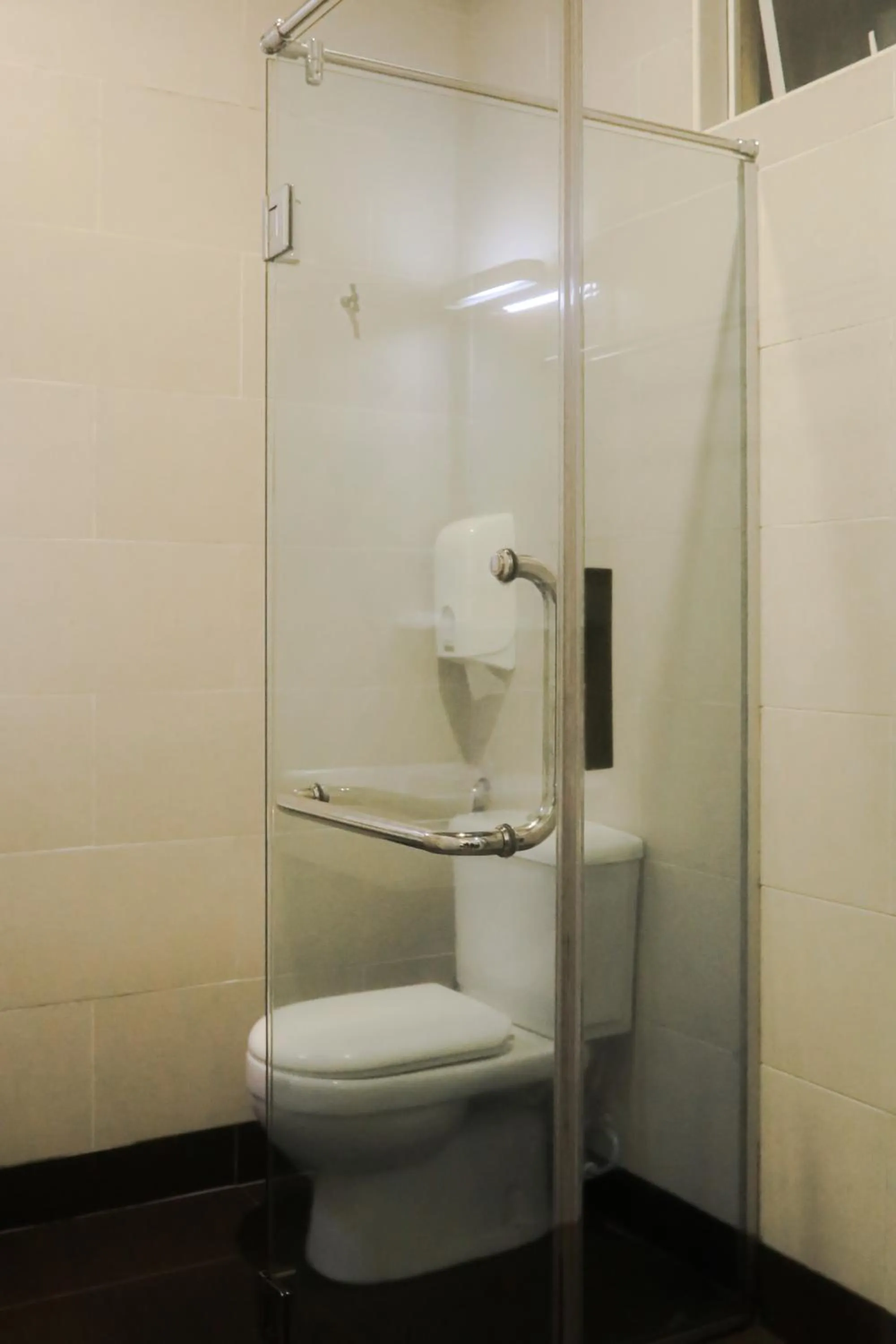 Toilet in Highlanders Garden Guesthouse at Arundina Cameron Highlands