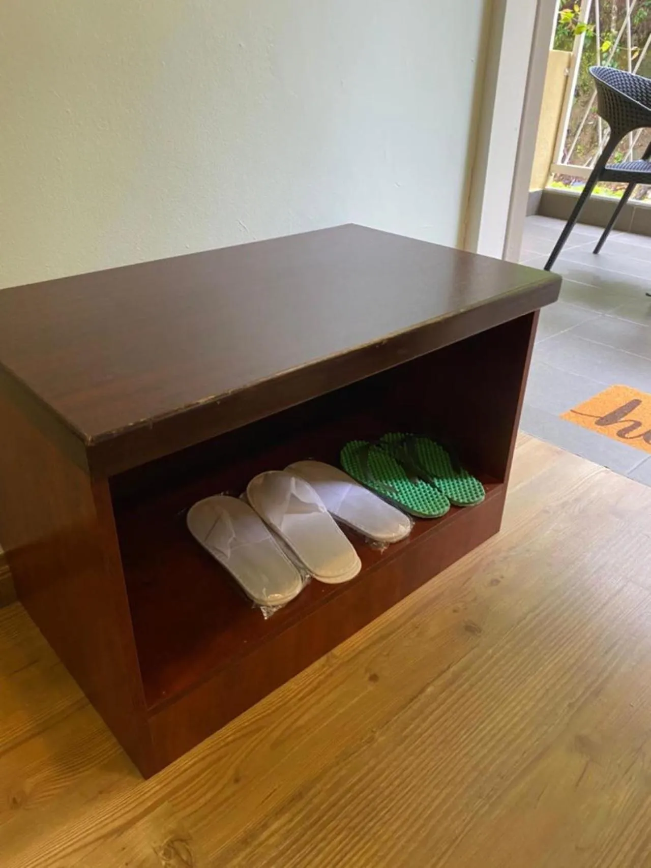 wardrobe in Highlanders Garden Guesthouse at Arundina Cameron Highlands