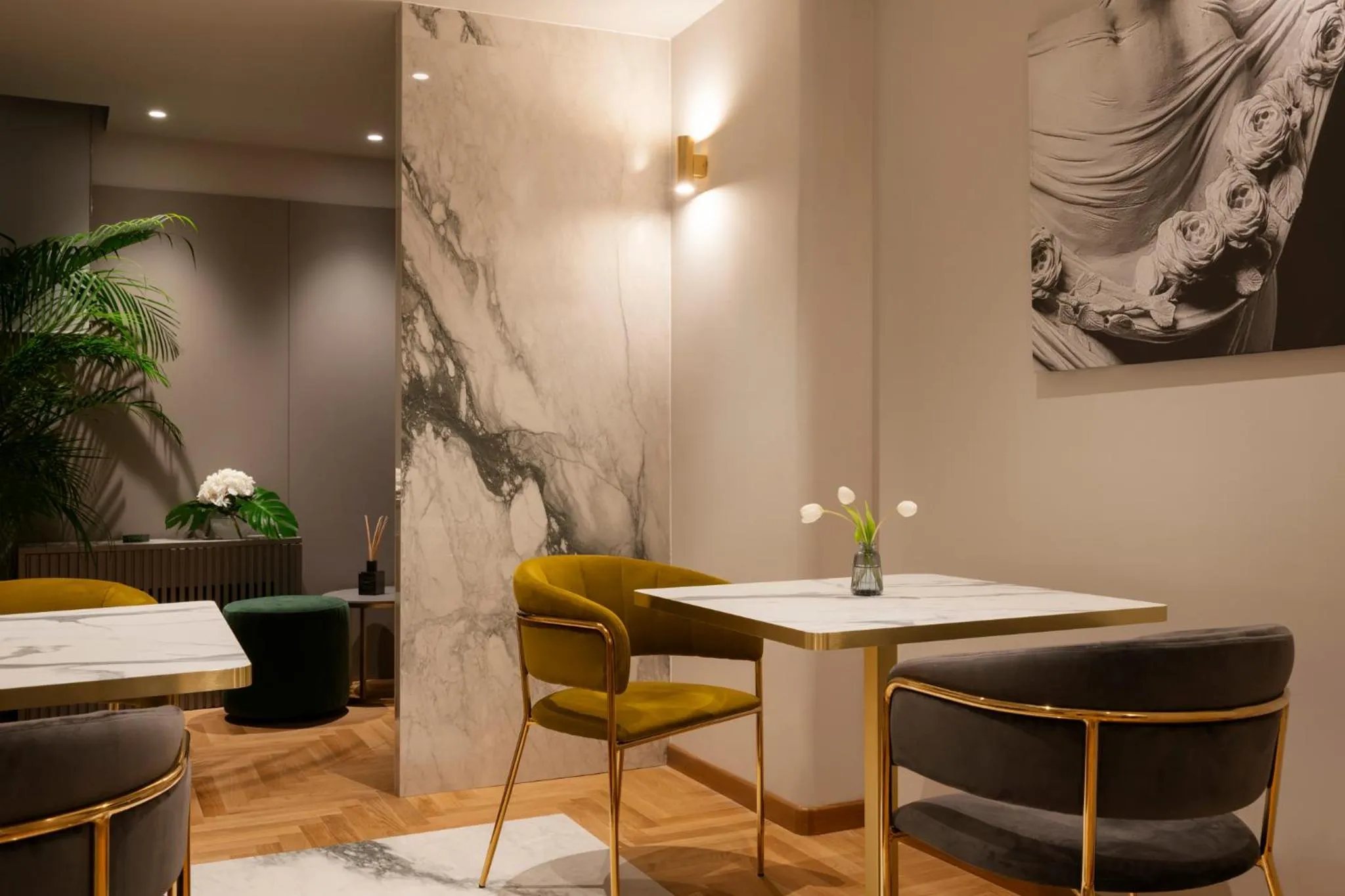 Lounge or bar in Hotel Centrale