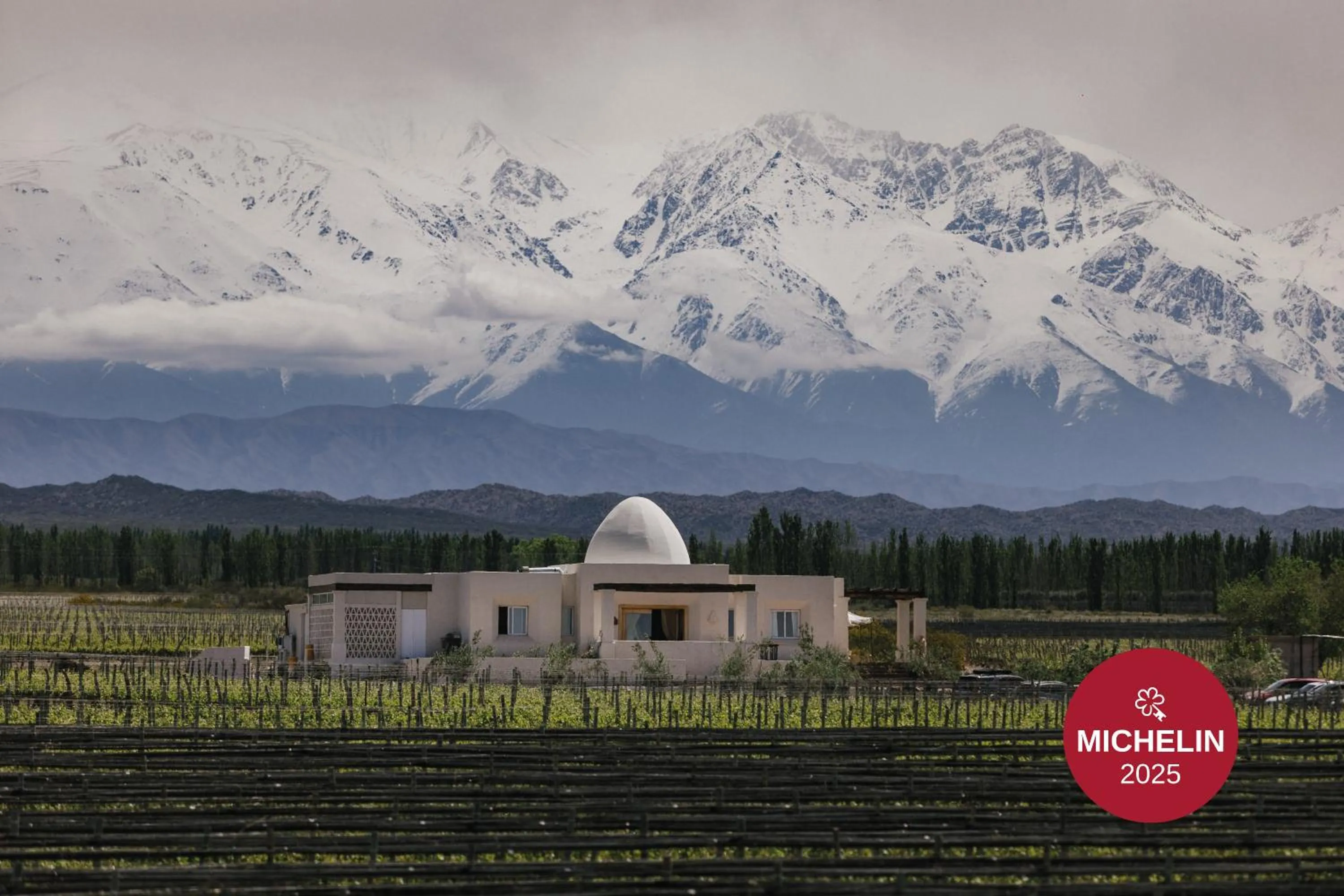 Property building in Chozos Resort