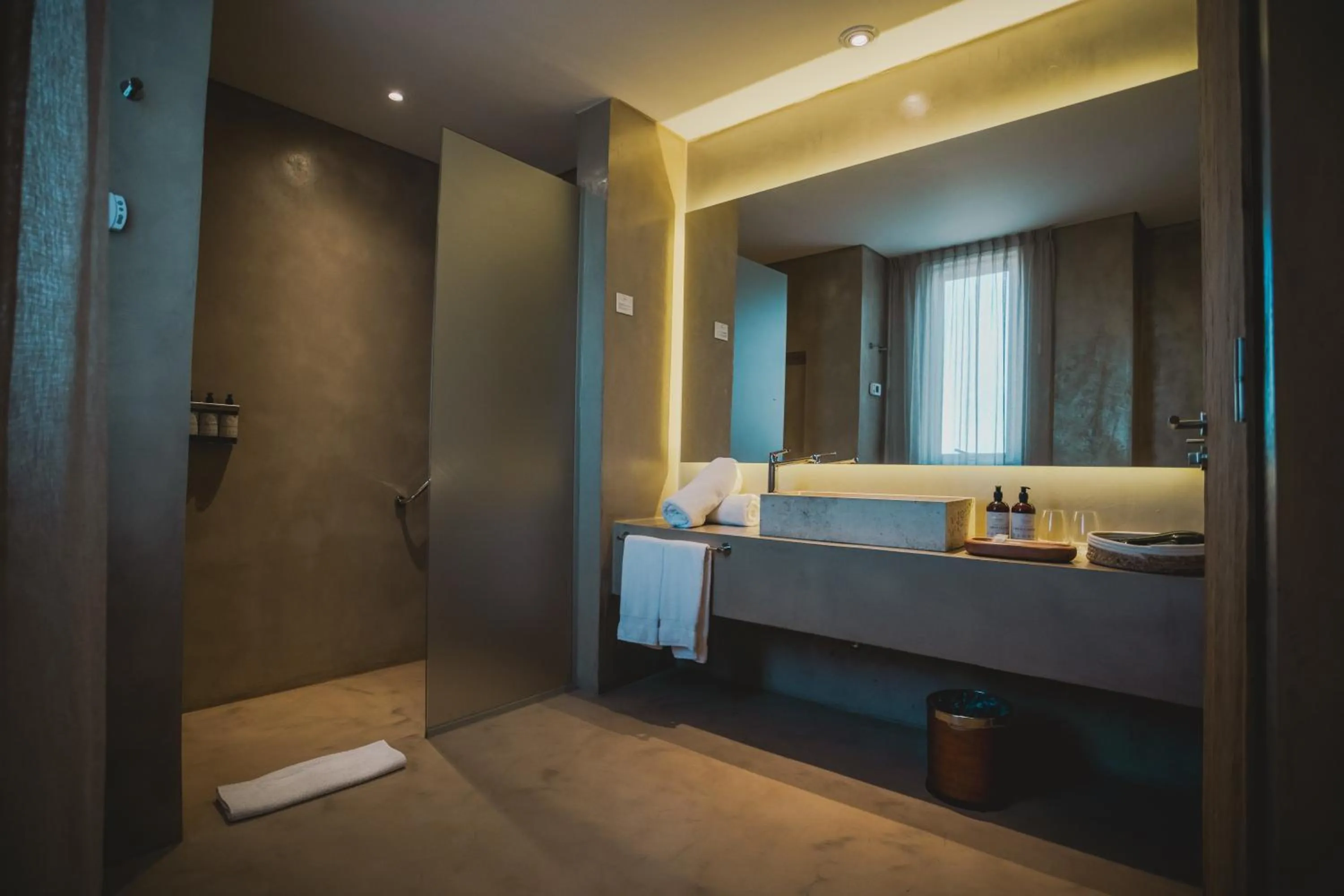 Bathroom in Chozos Resort