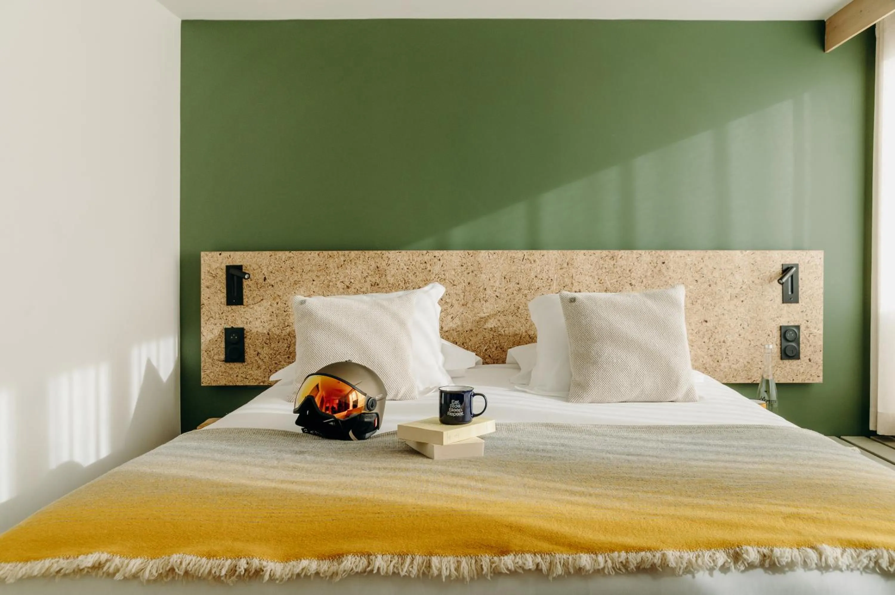 Bed in La Cachette, Friendly Hotel & Spa