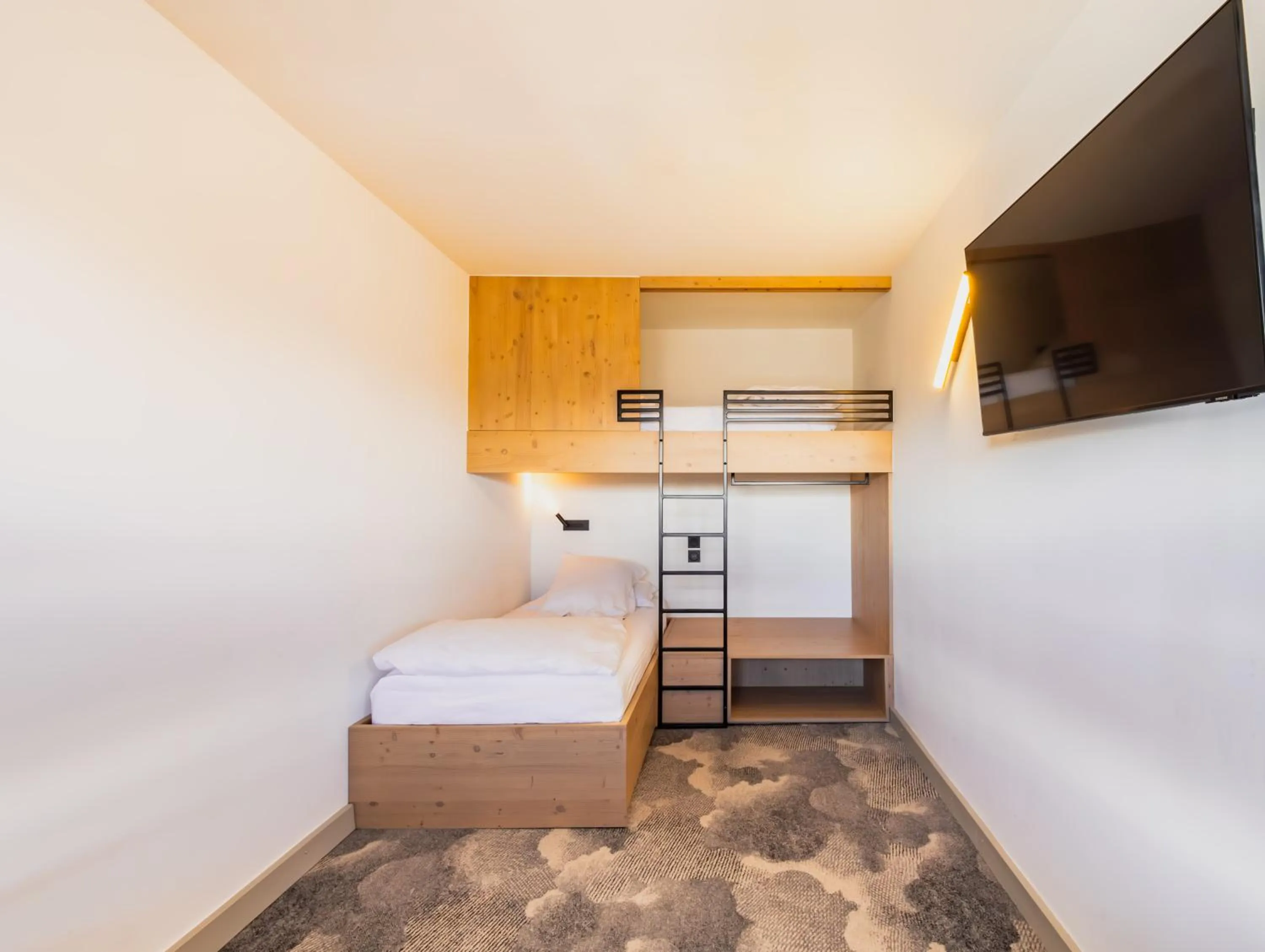 Bed in La Cachette, Friendly Hotel & Spa