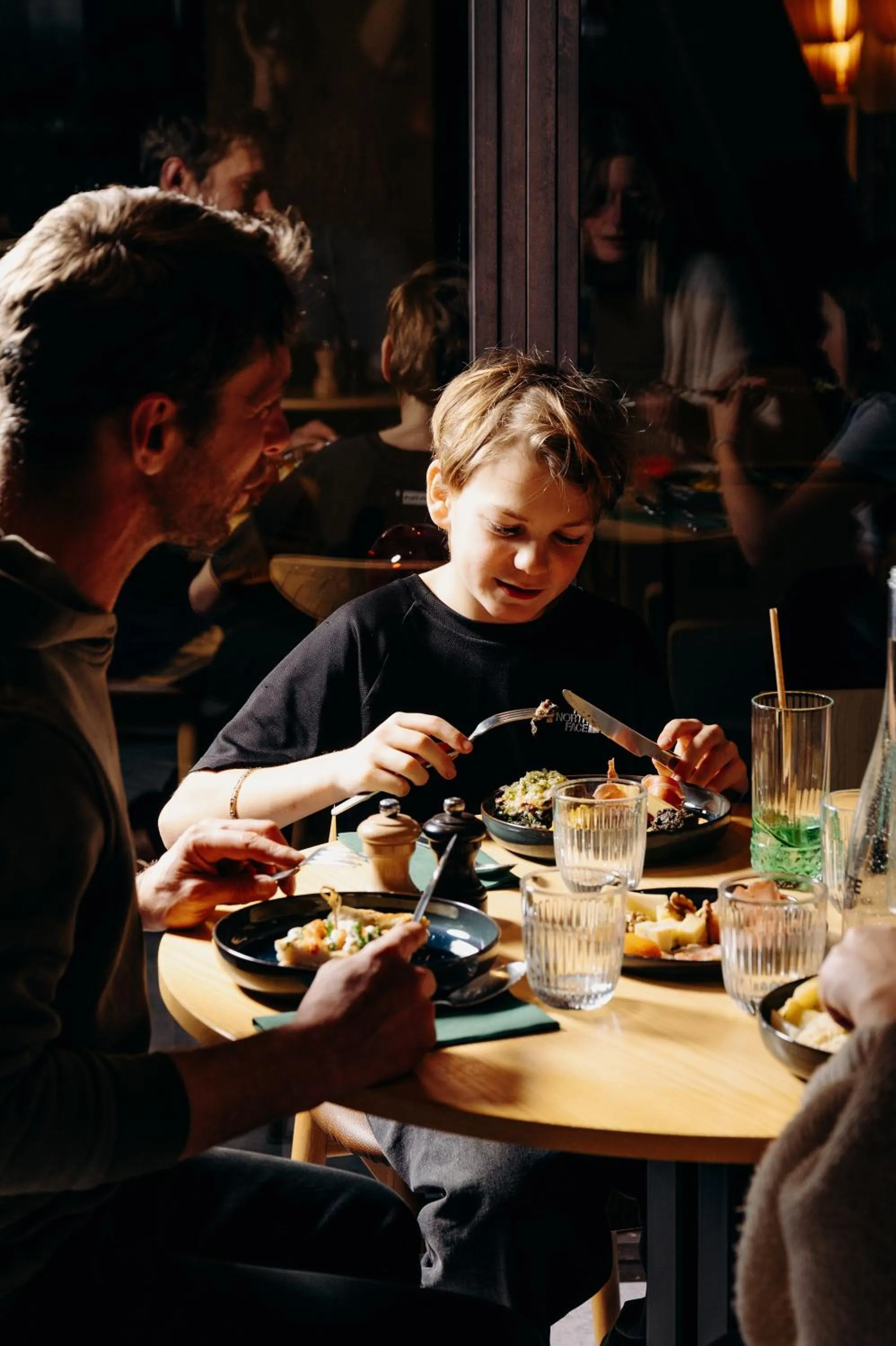 Restaurant/places to eat in La Cachette, Friendly Hotel & Spa