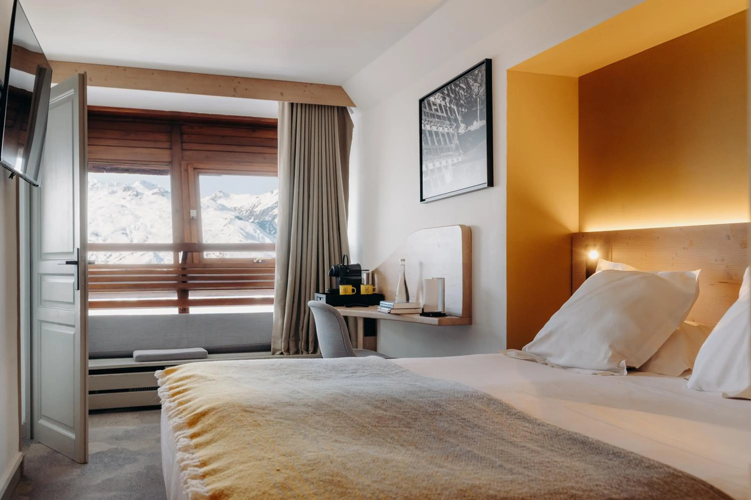 Bed in La Cachette, Friendly Hotel & Spa