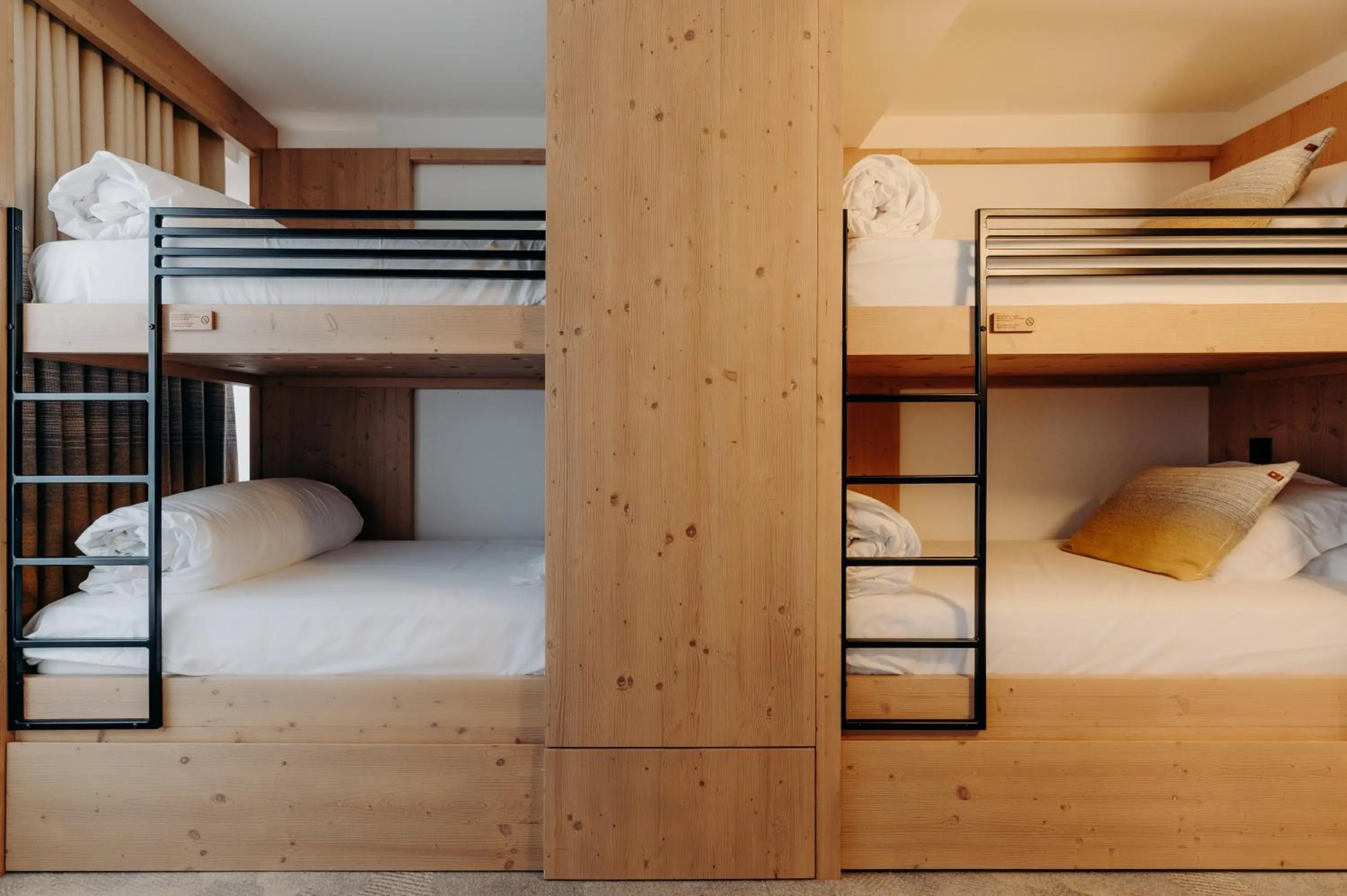 Bed in La Cachette, Friendly Hotel & Spa