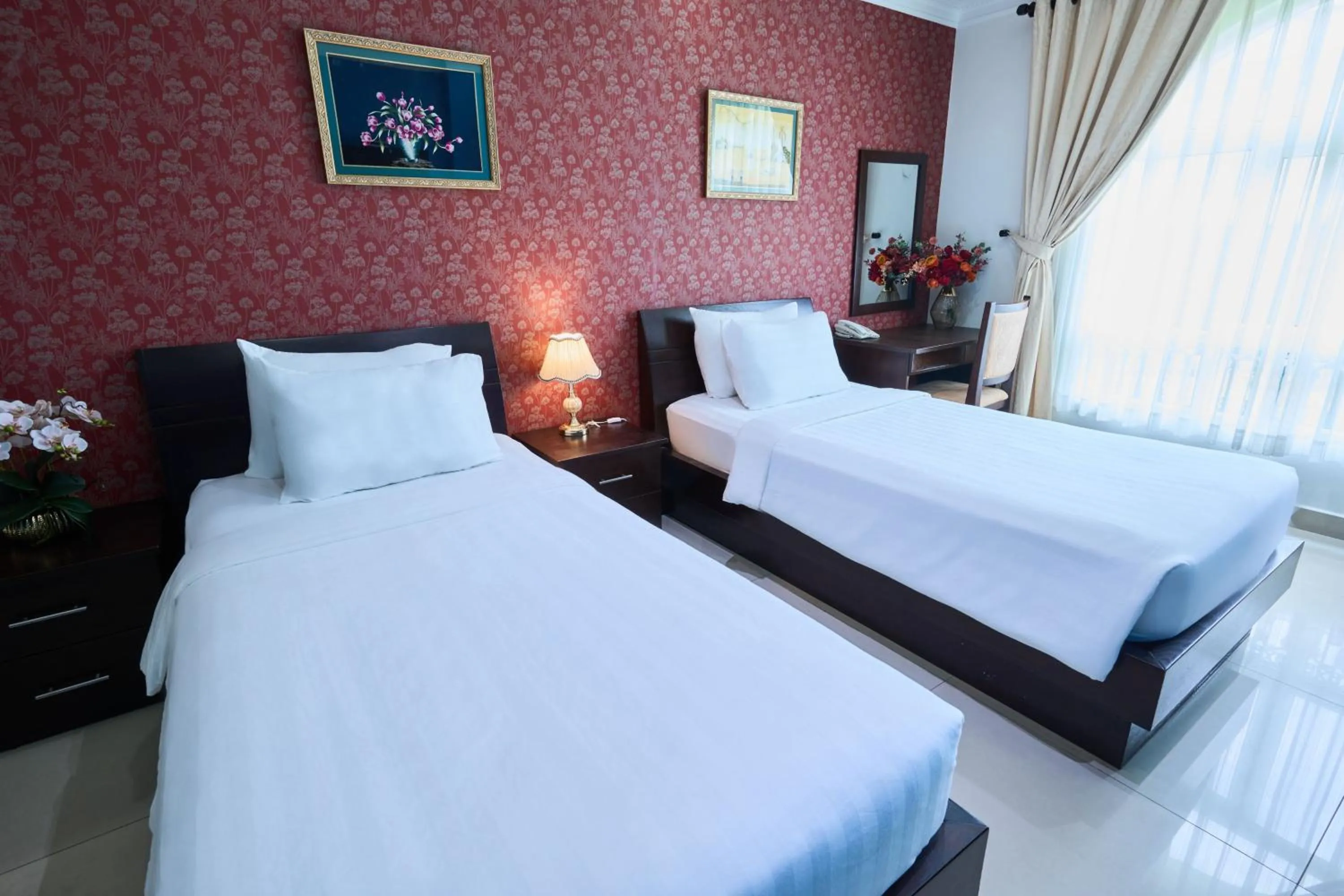 Bed in La Bonita Hotel and Apartments