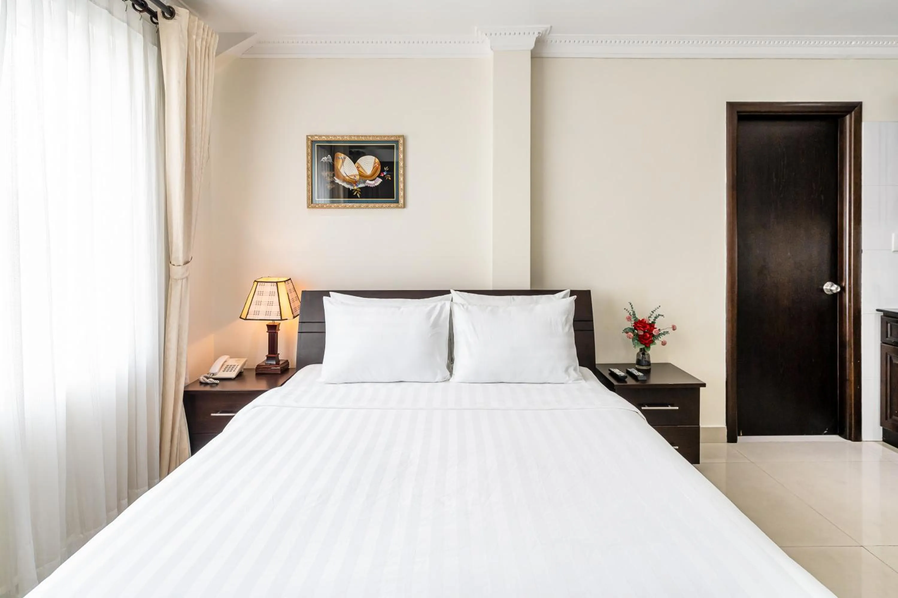 Bed in La Bonita Hotel and Apartments