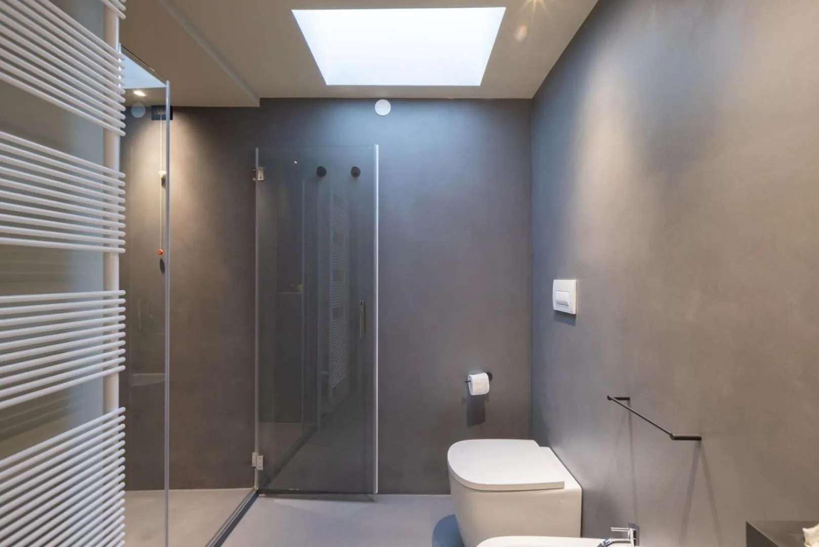 Shower in VIS Urban Suites&Spa