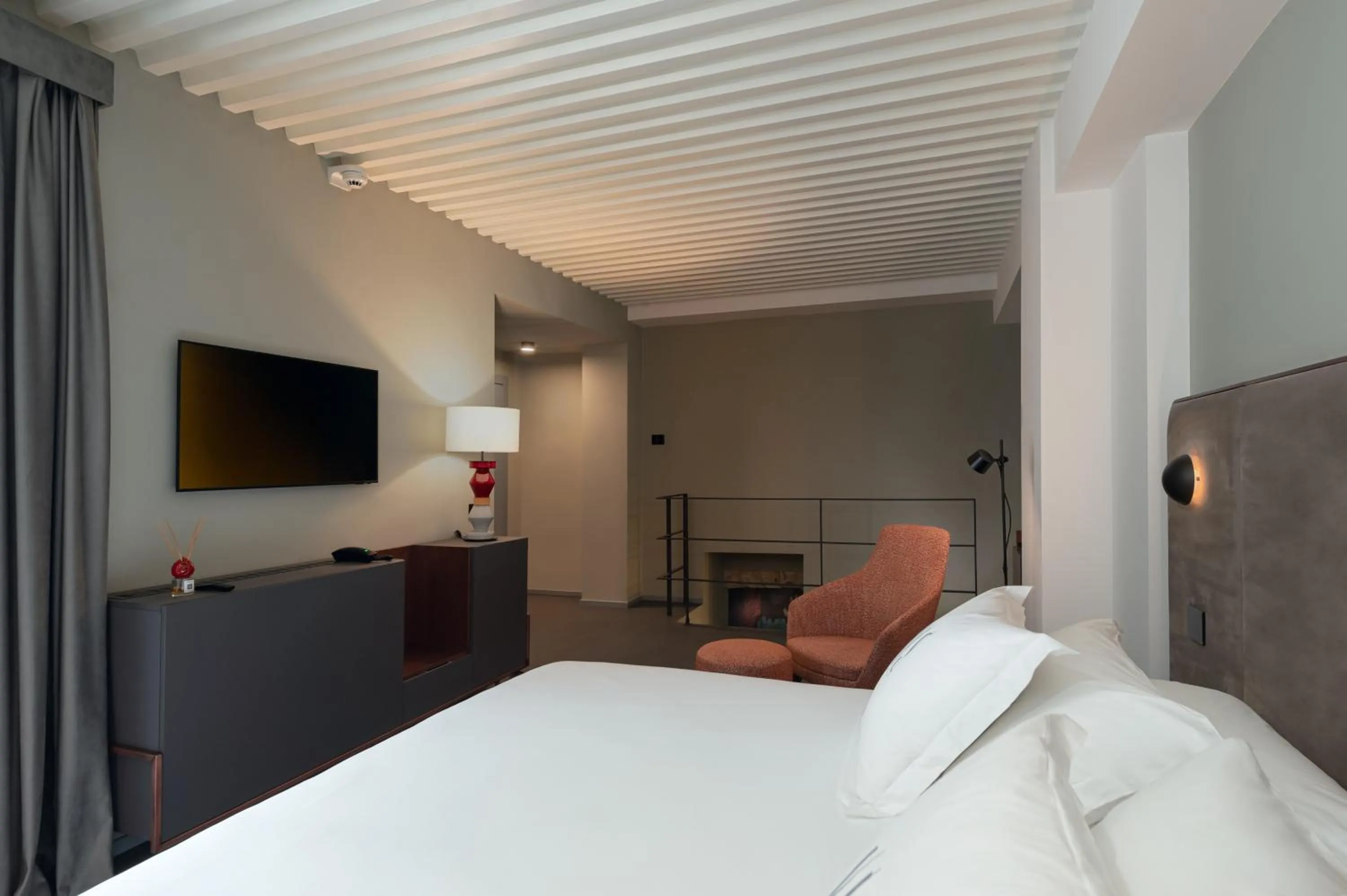 TV and multimedia, Bed in VIS Urban Suites&Spa