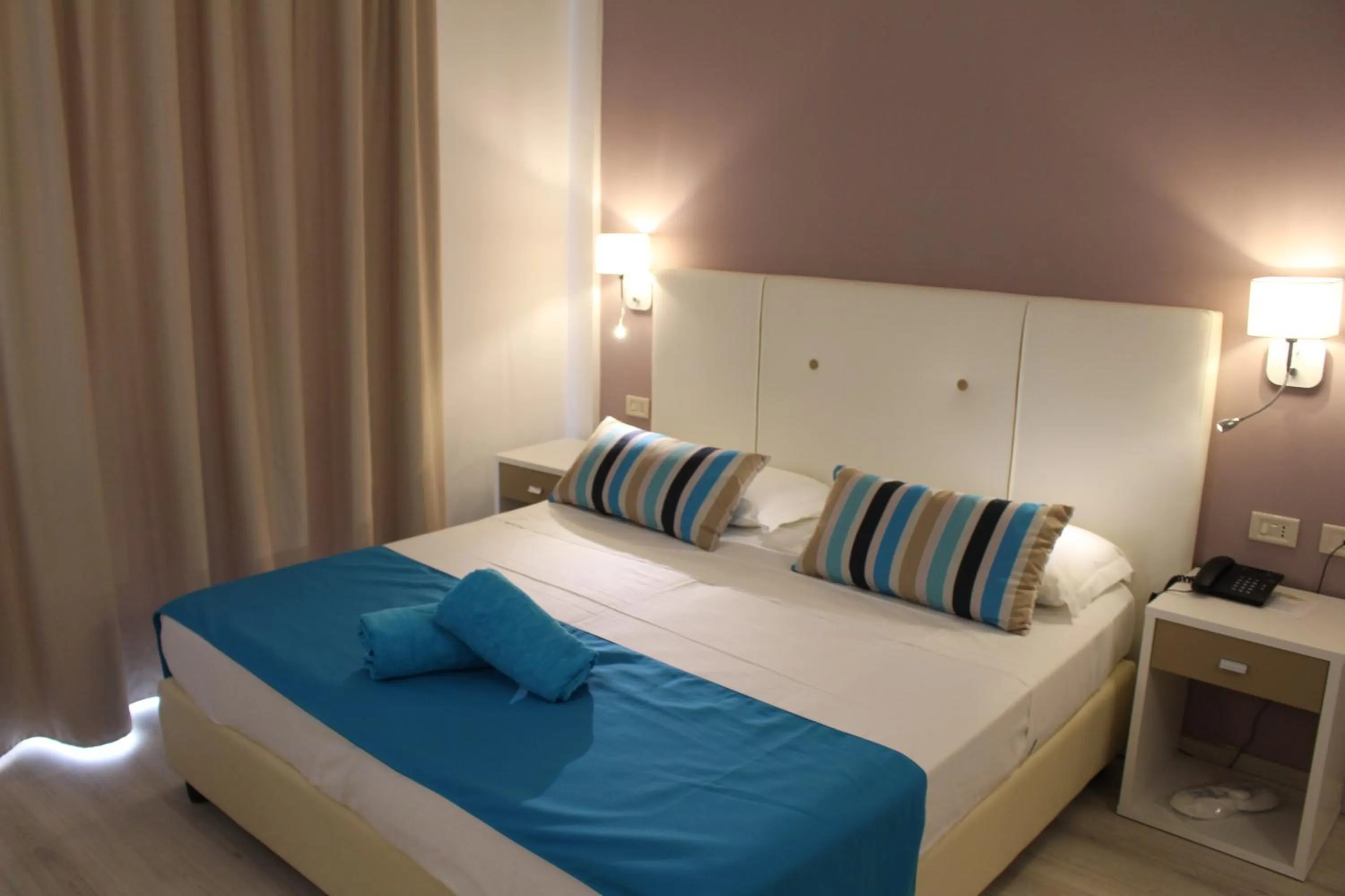 Bedroom, Bed in Nicolaus Prime Il Gabbiano Hotel