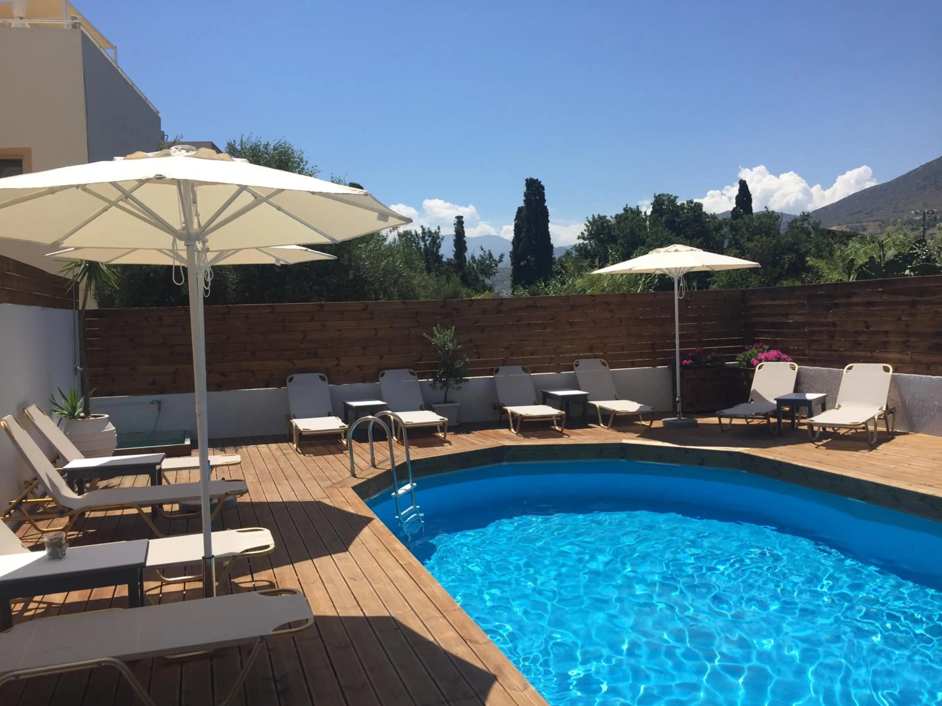 Swimming pool in City Pearl Hotel